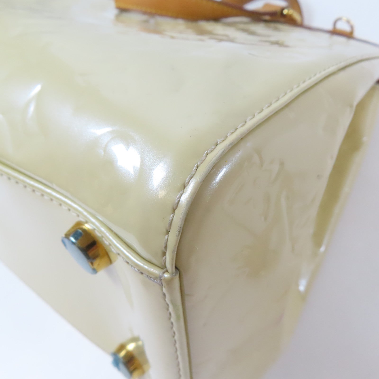 LOUIS VUITTON Vernis Brera金扣手挽肩背兩用袋米色