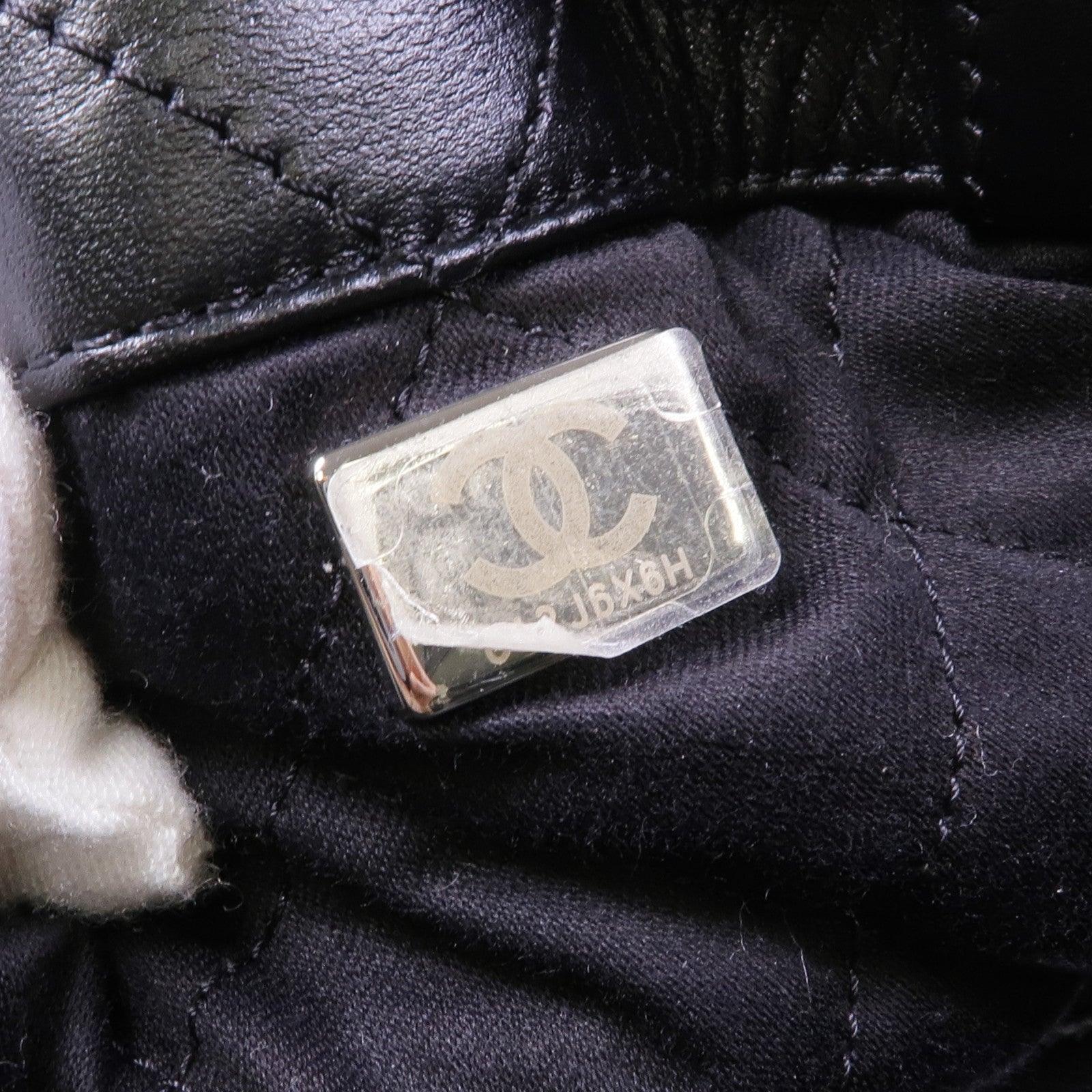 CHANEL 牛皮皮革Chanel 22 Backpack銀扣背包
