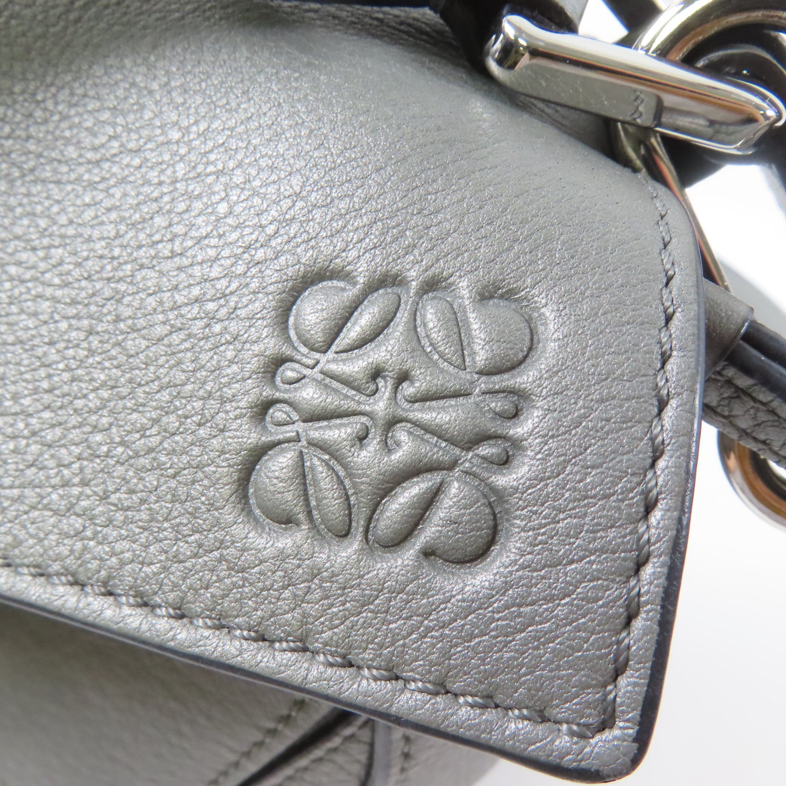 LOEWE 牛皮皮革Puzzle銀扣手挽肩背兩用袋灰色
