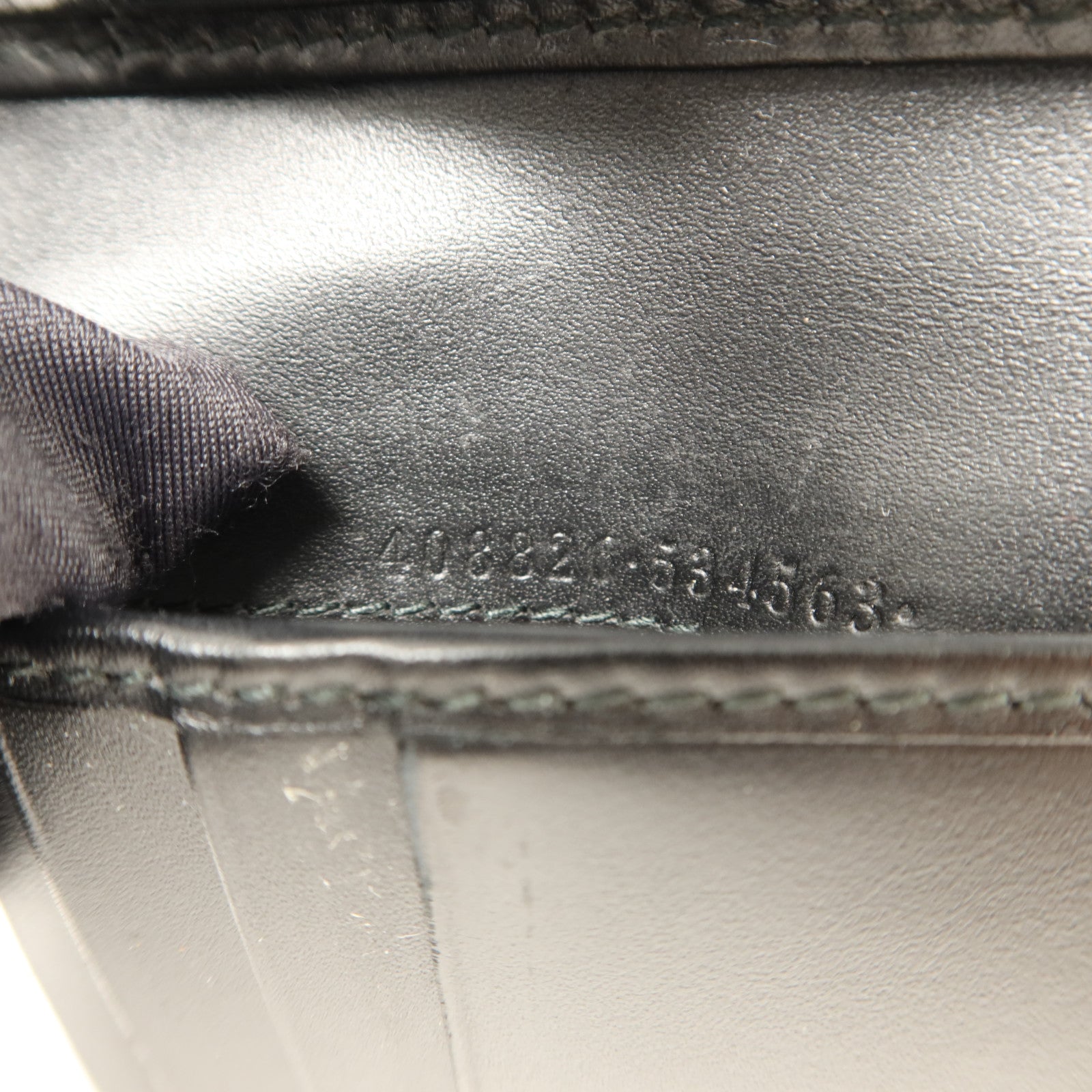 GUCCI 牛皮皮革Signature Wallet銀扣錢包
