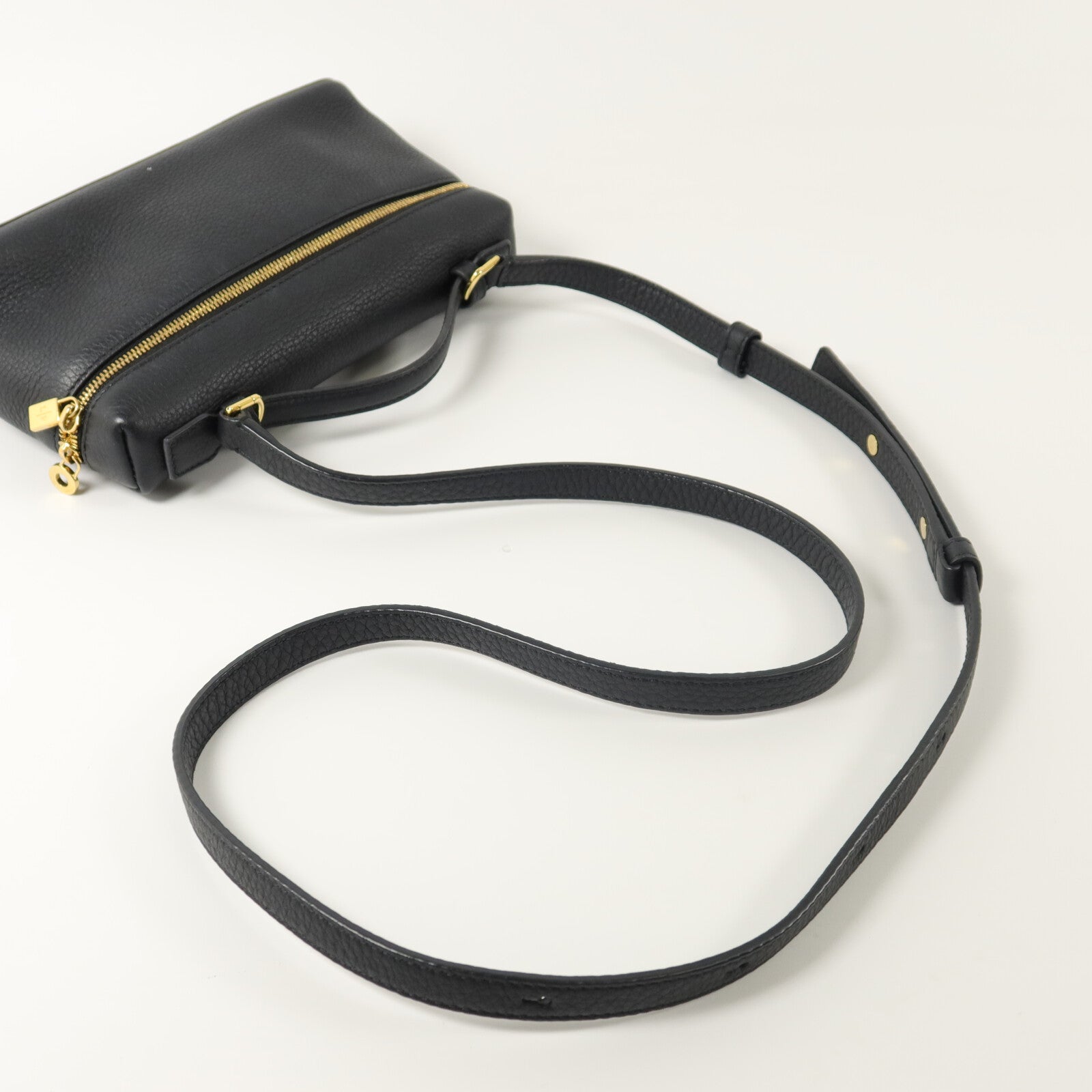 Loro Piana 牛皮皮革Extra Pocket L19肩背袋