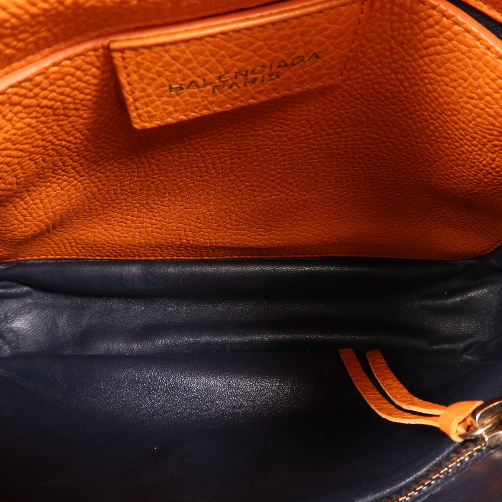 BALENCIAGA 牛皮皮革Shoulder Bag金扣肩背袋