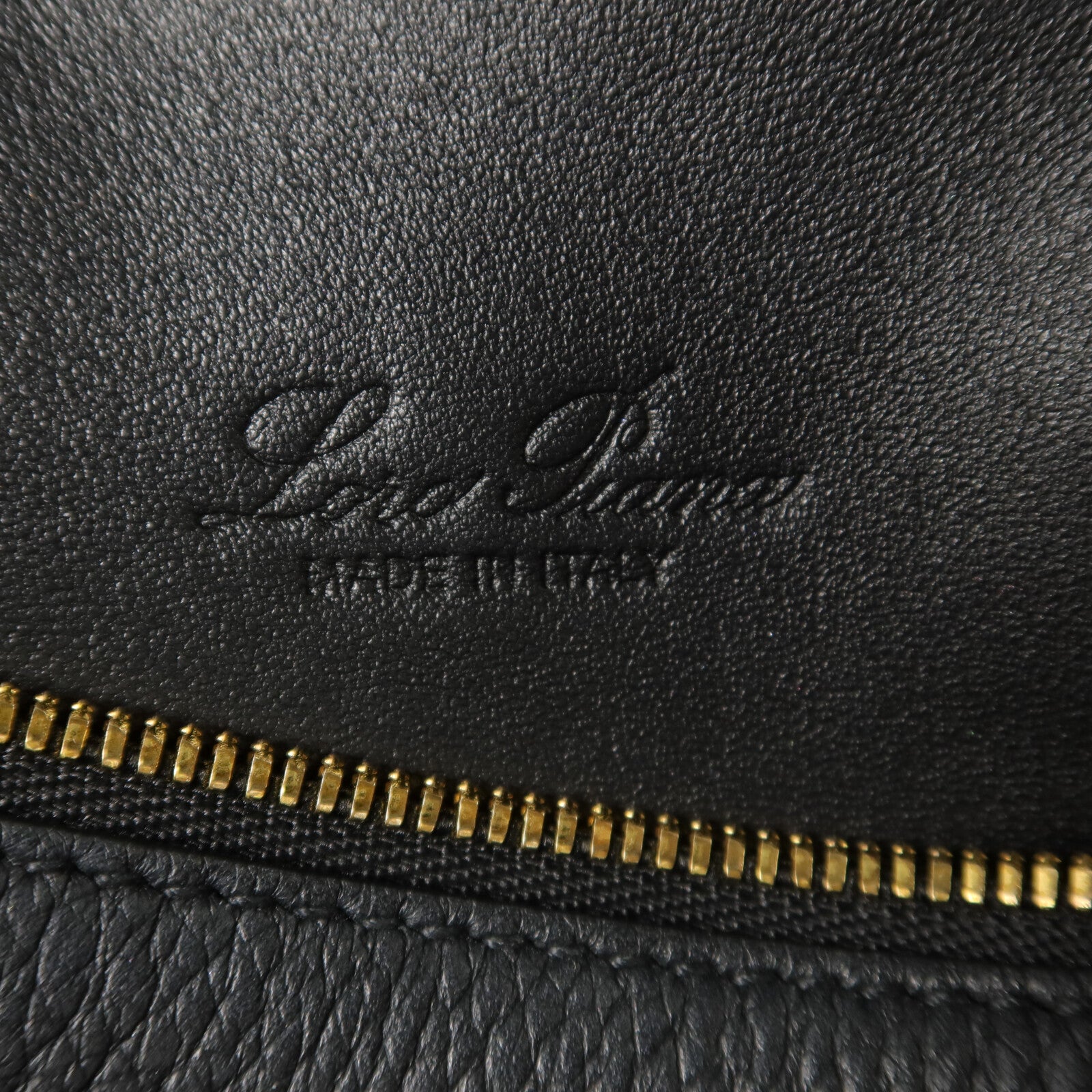 Loro Piana 牛皮皮革Extra Pocket L19肩背袋