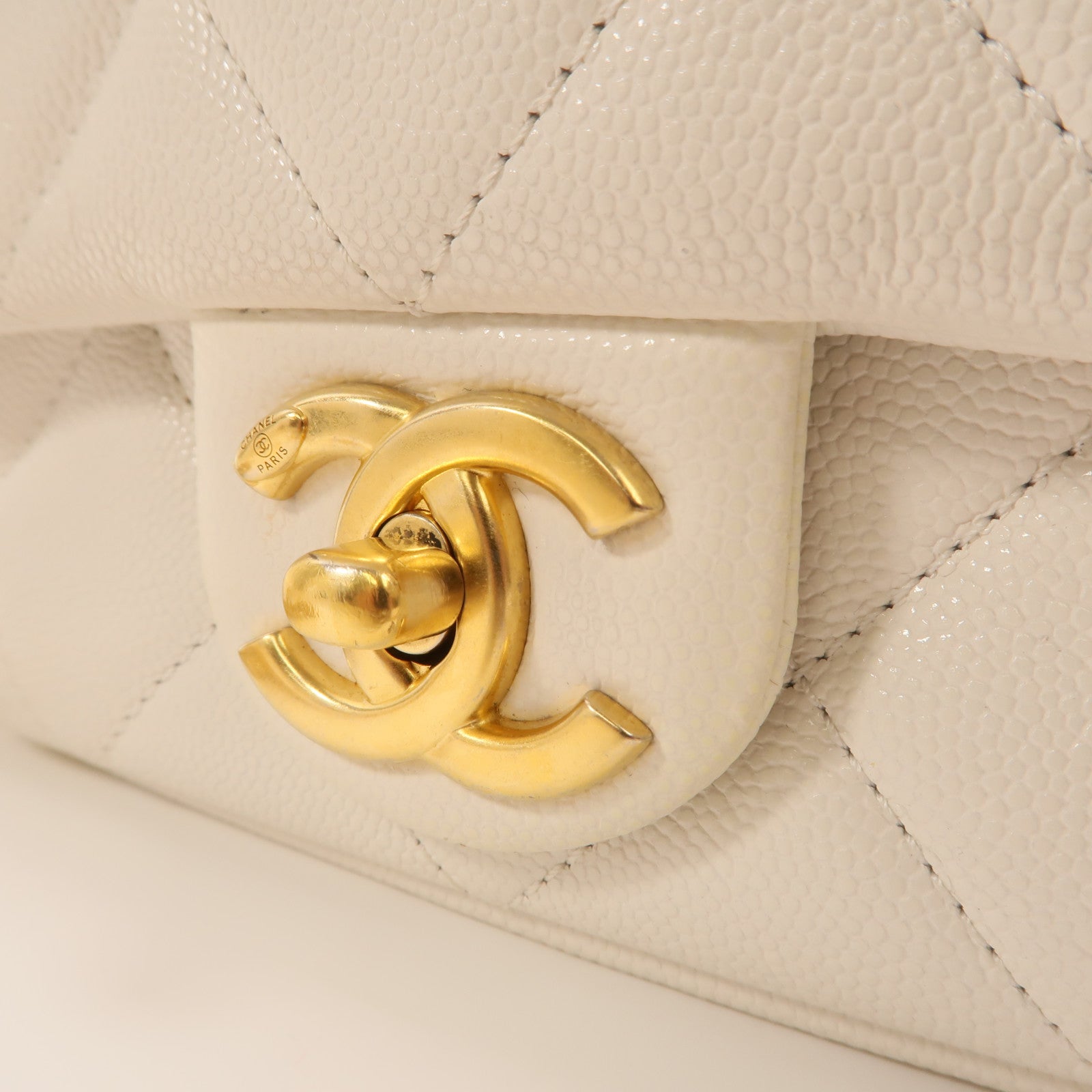 CHANEL 牛皮皮革Mini Twist Your Buttons Flap金扣鏈帶肩背袋