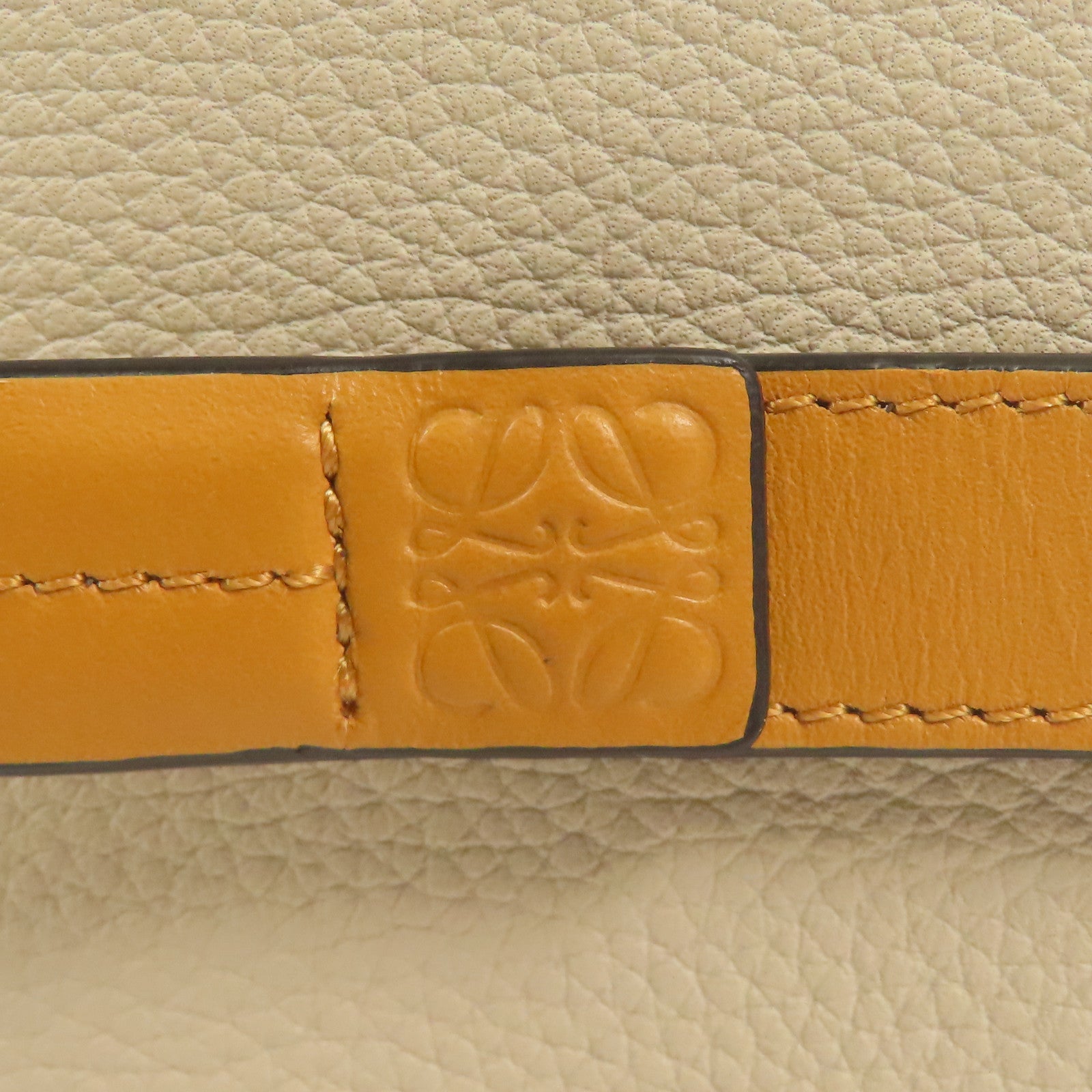 LOEWE 牛皮皮革Wallet長錢包