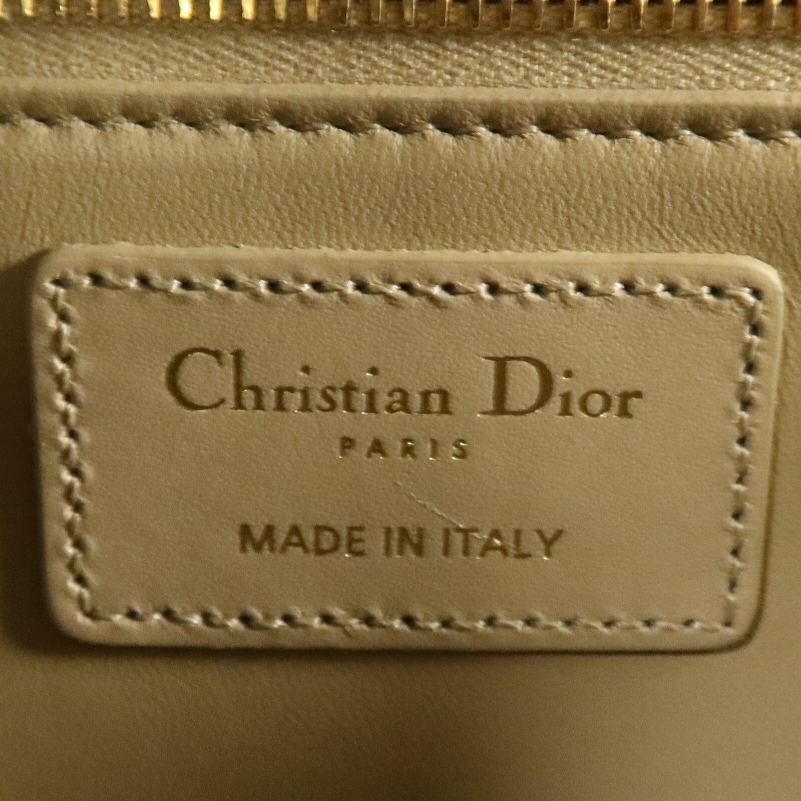 Dior 牛皮皮革Montaigne 30肩背袋