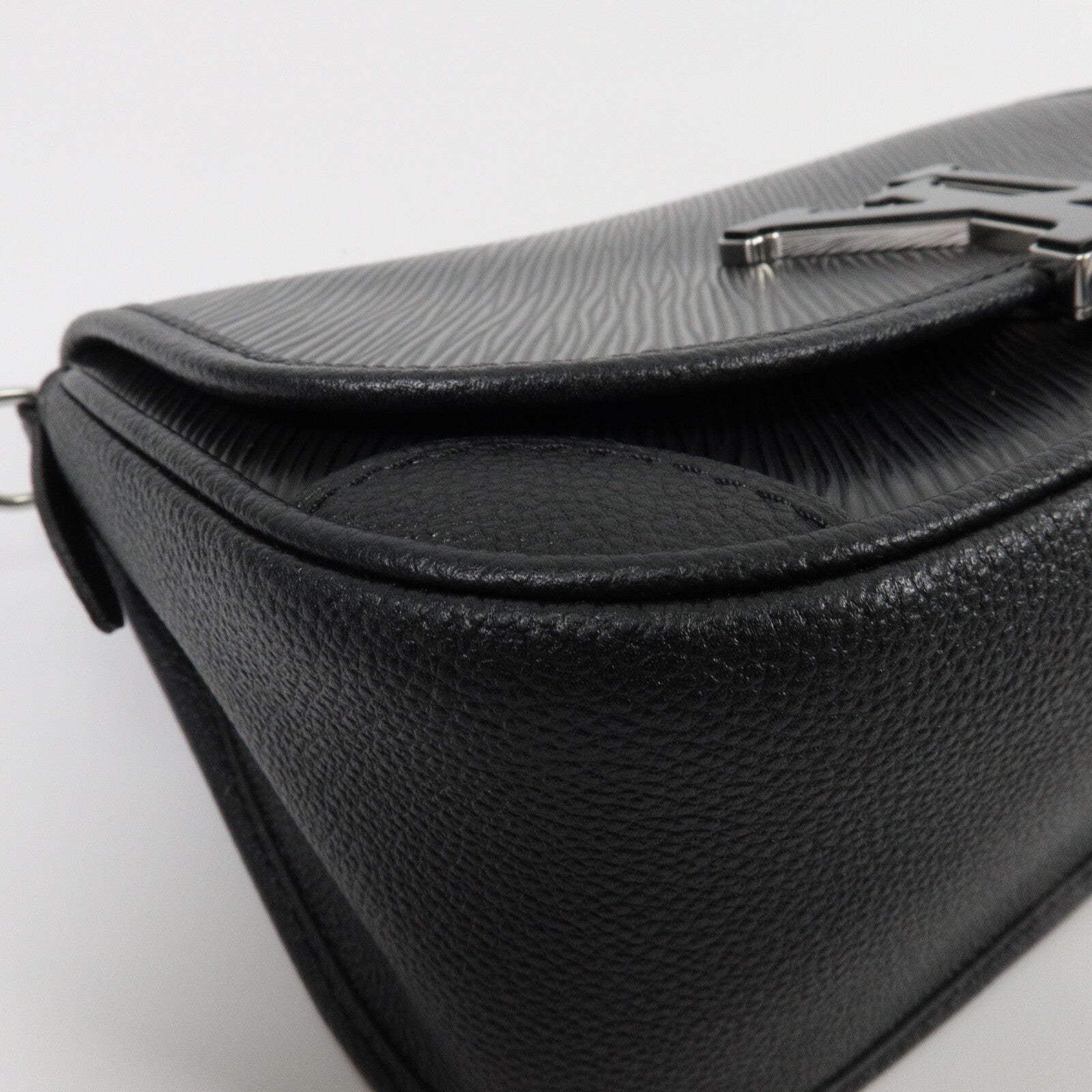 LOUIS VUITTON Epi Buci肩背袋
