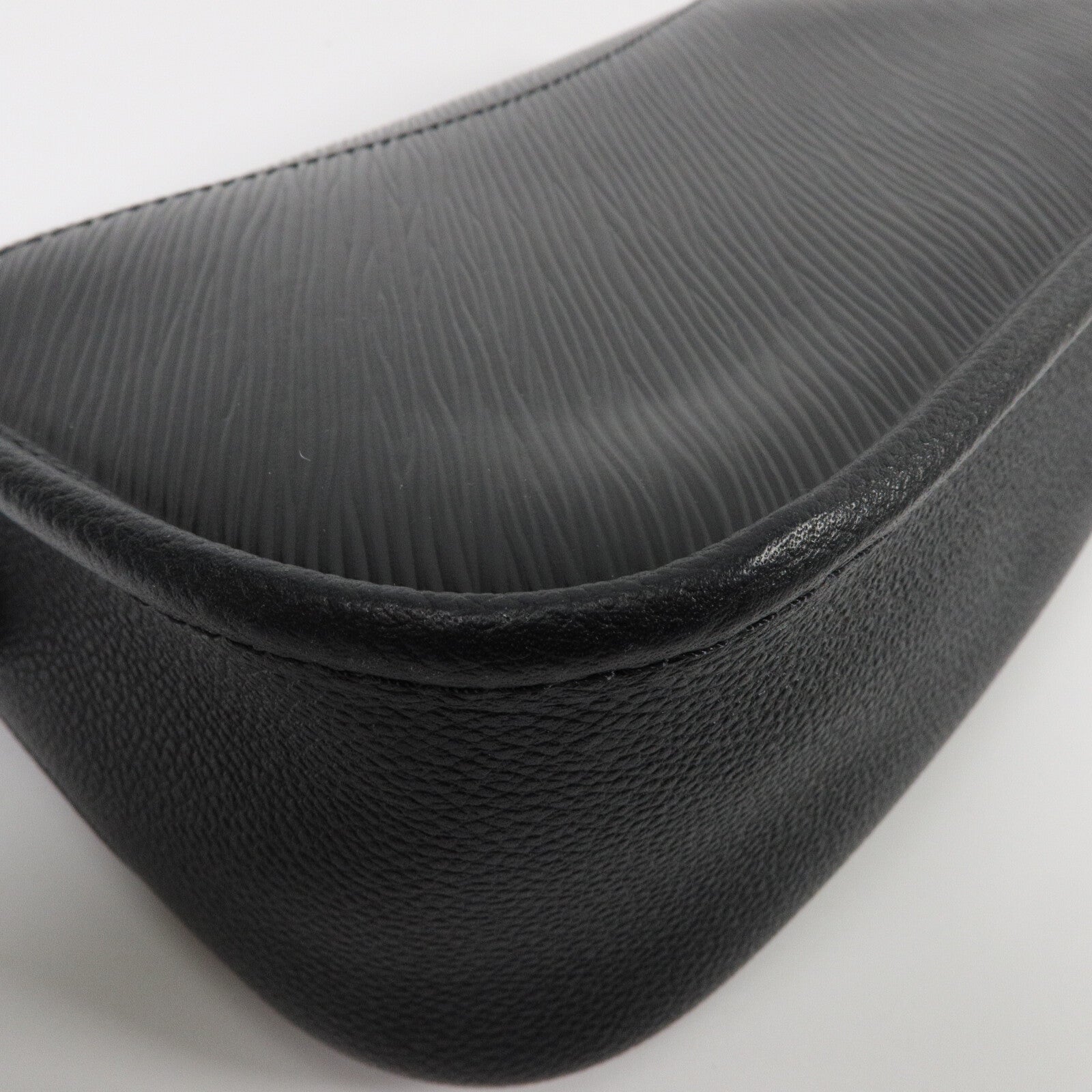 LOUIS VUITTON Epi Buci肩背袋