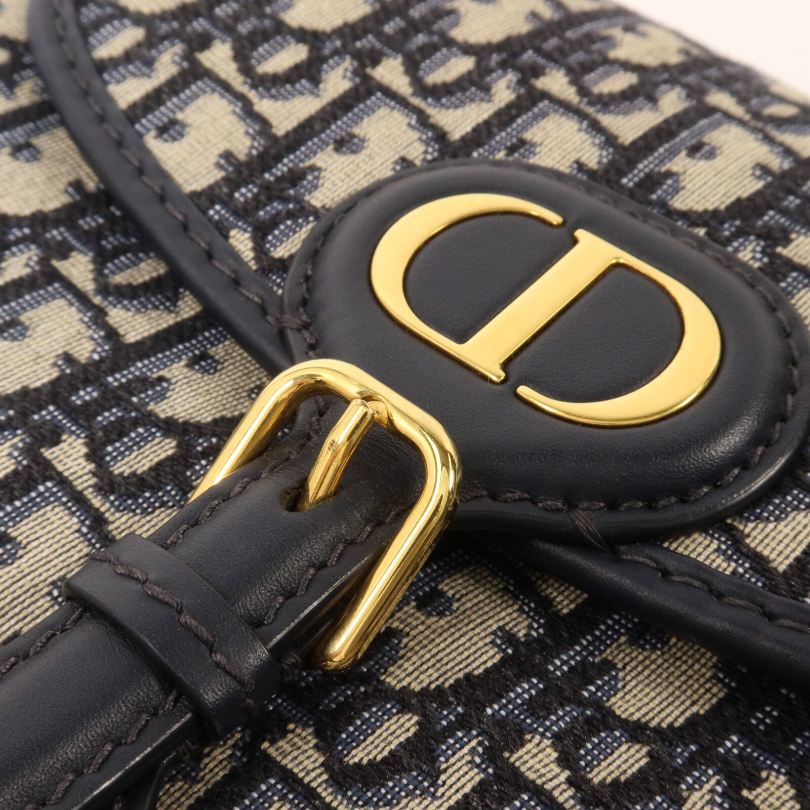 Dior 帆布Bobby肩背袋