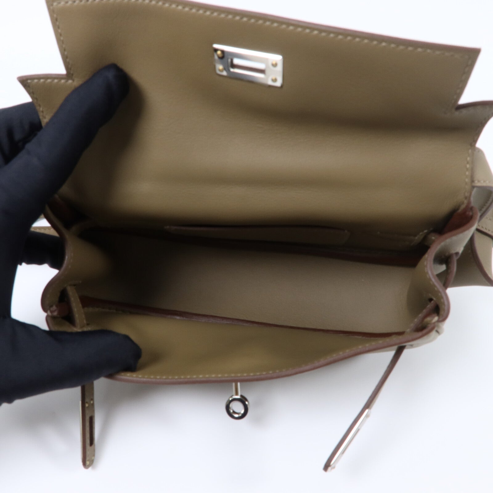 HERMES Swift皮革Kelly Moove銀扣肩背袋Etoupe