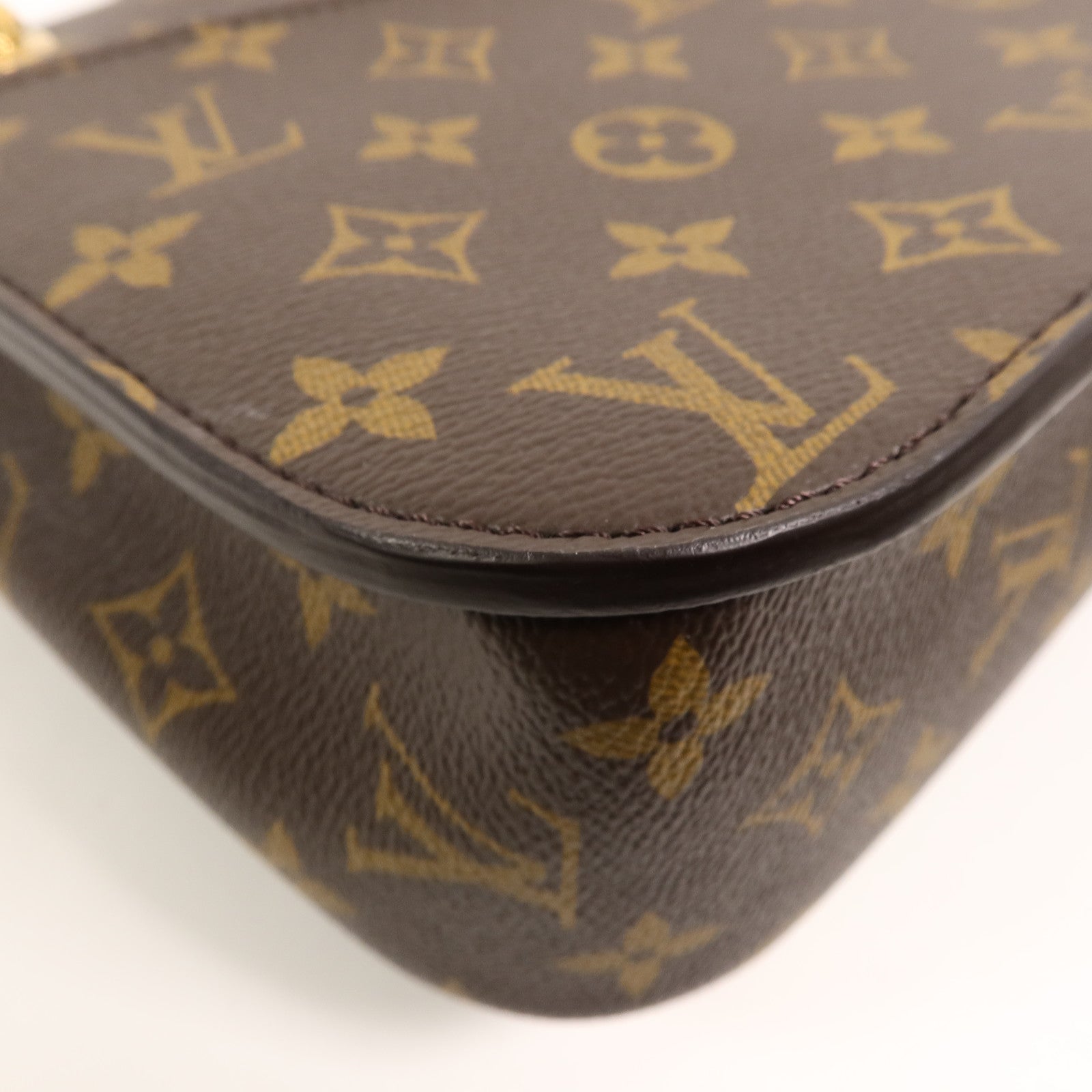 LOUIS VUITTON Monogram Passy肩背袋