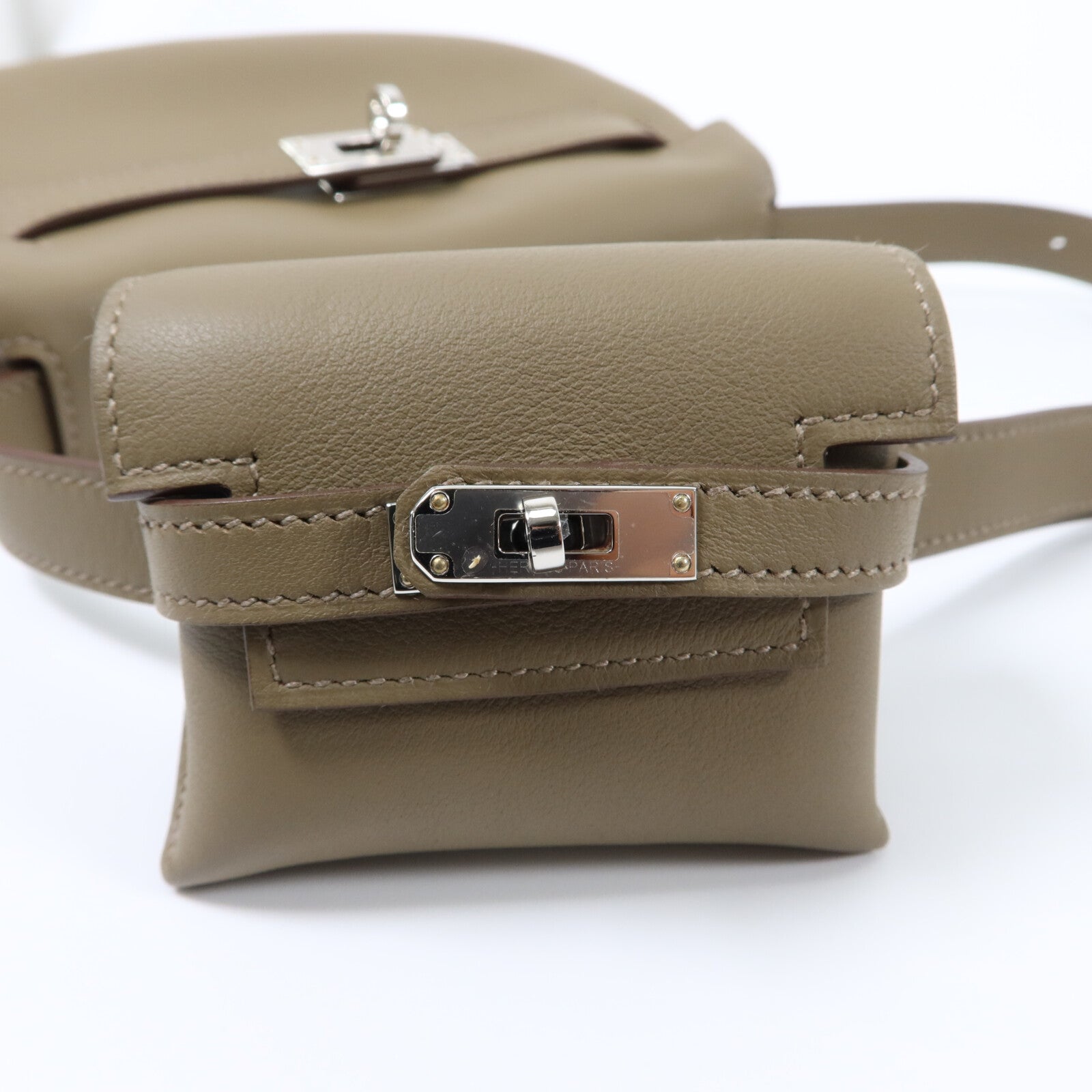 HERMES Swift皮革Kelly Moove銀扣肩背袋Etoupe