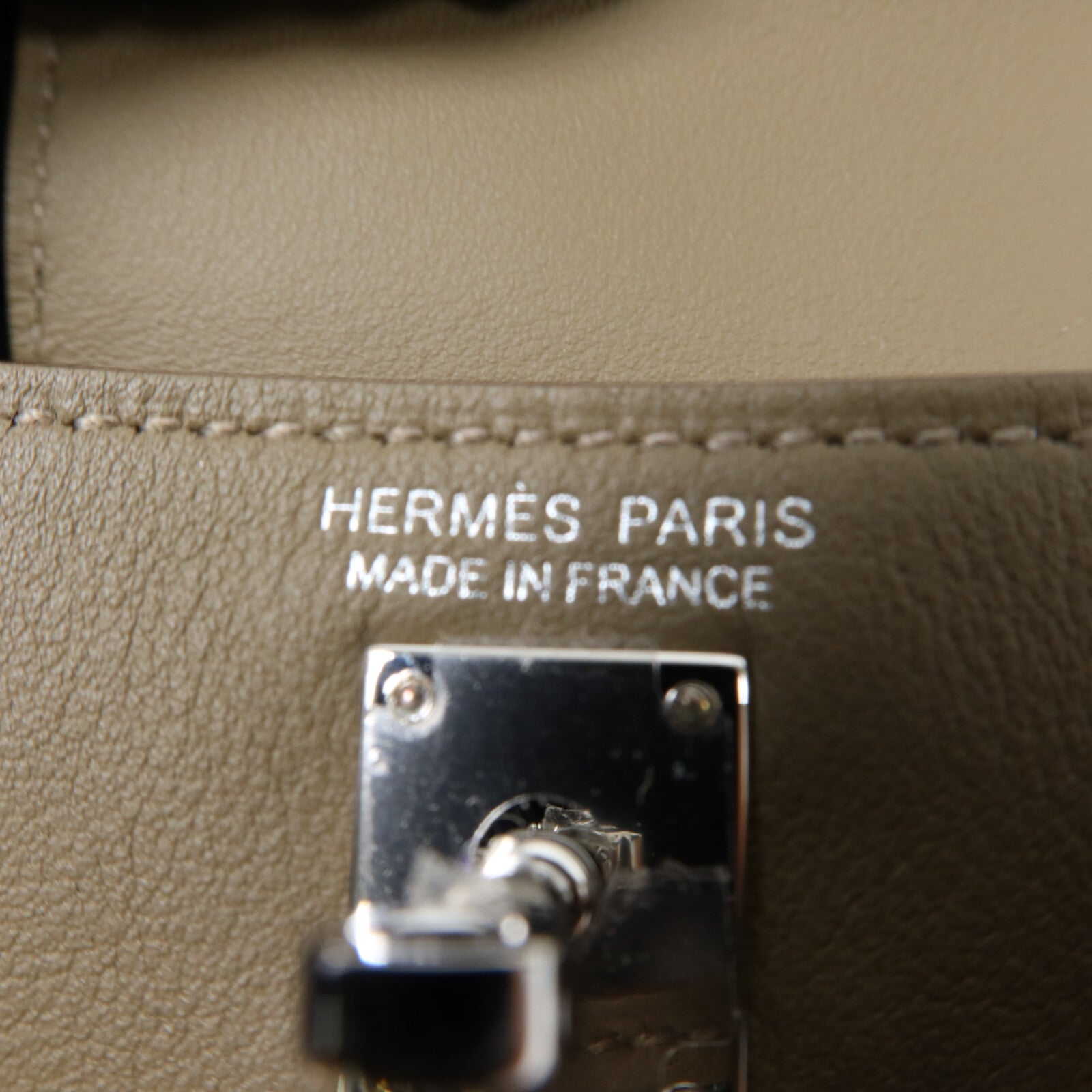 HERMES Swift皮革Kelly Moove銀扣肩背袋Etoupe