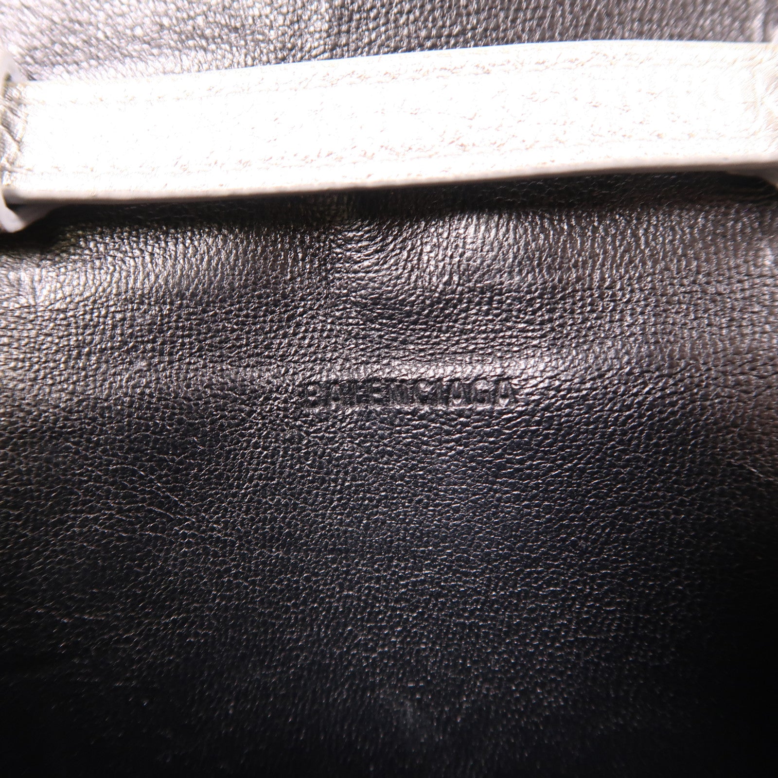 BALENCIAGA 【激減優惠】皮革Car Phone Holder Bag銀扣肩背袋