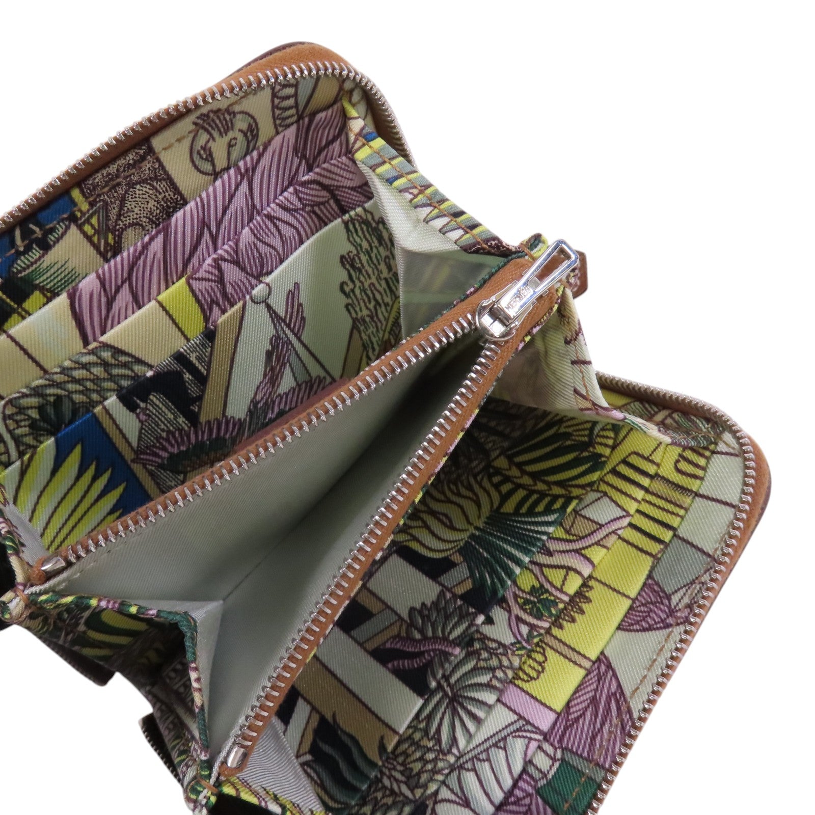HERMES Evercolor皮革Silk In Compact Wallet銀扣拉鏈短錢包