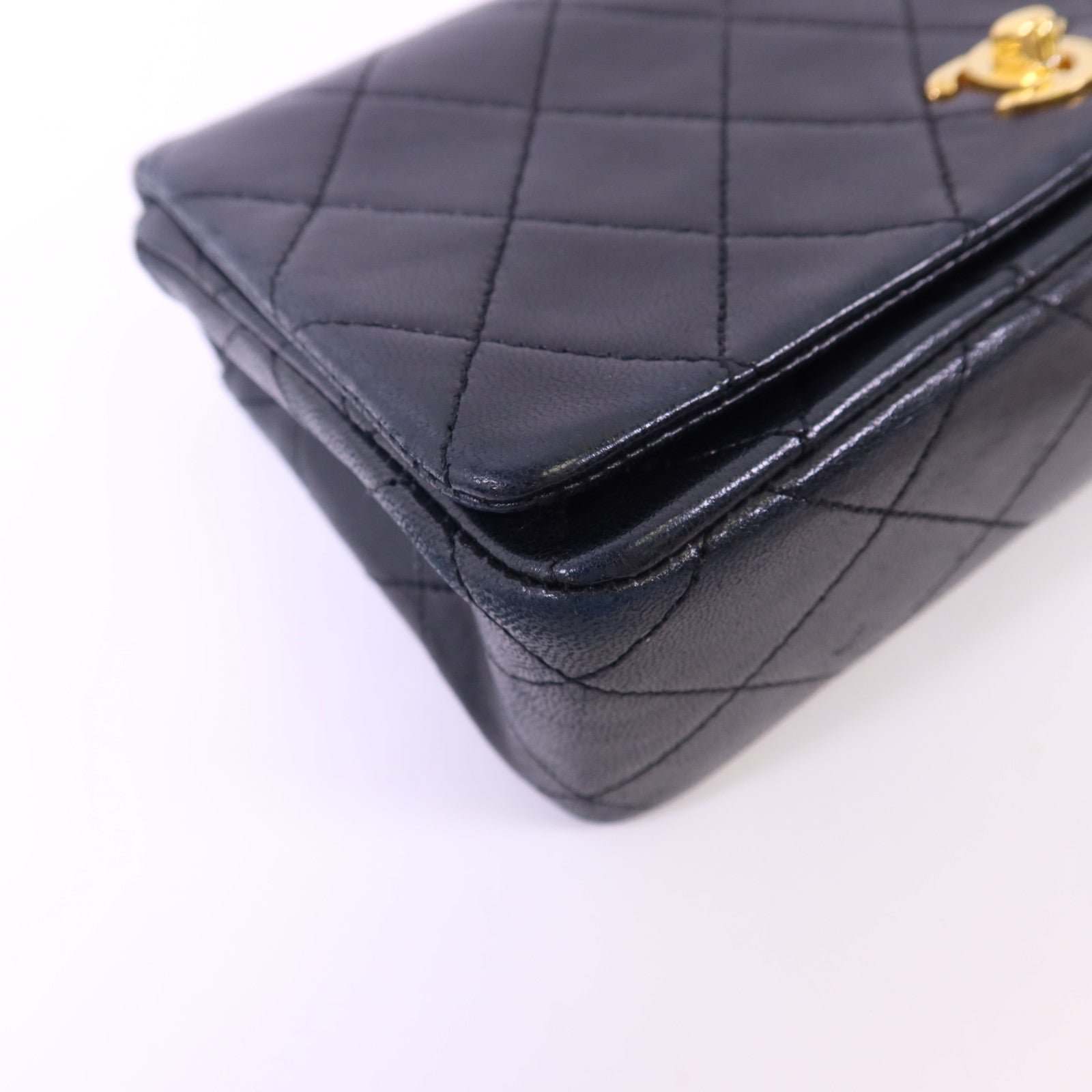 CHANEL 牛皮皮革Chain Shoulder Bag金扣鏈帶肩背袋