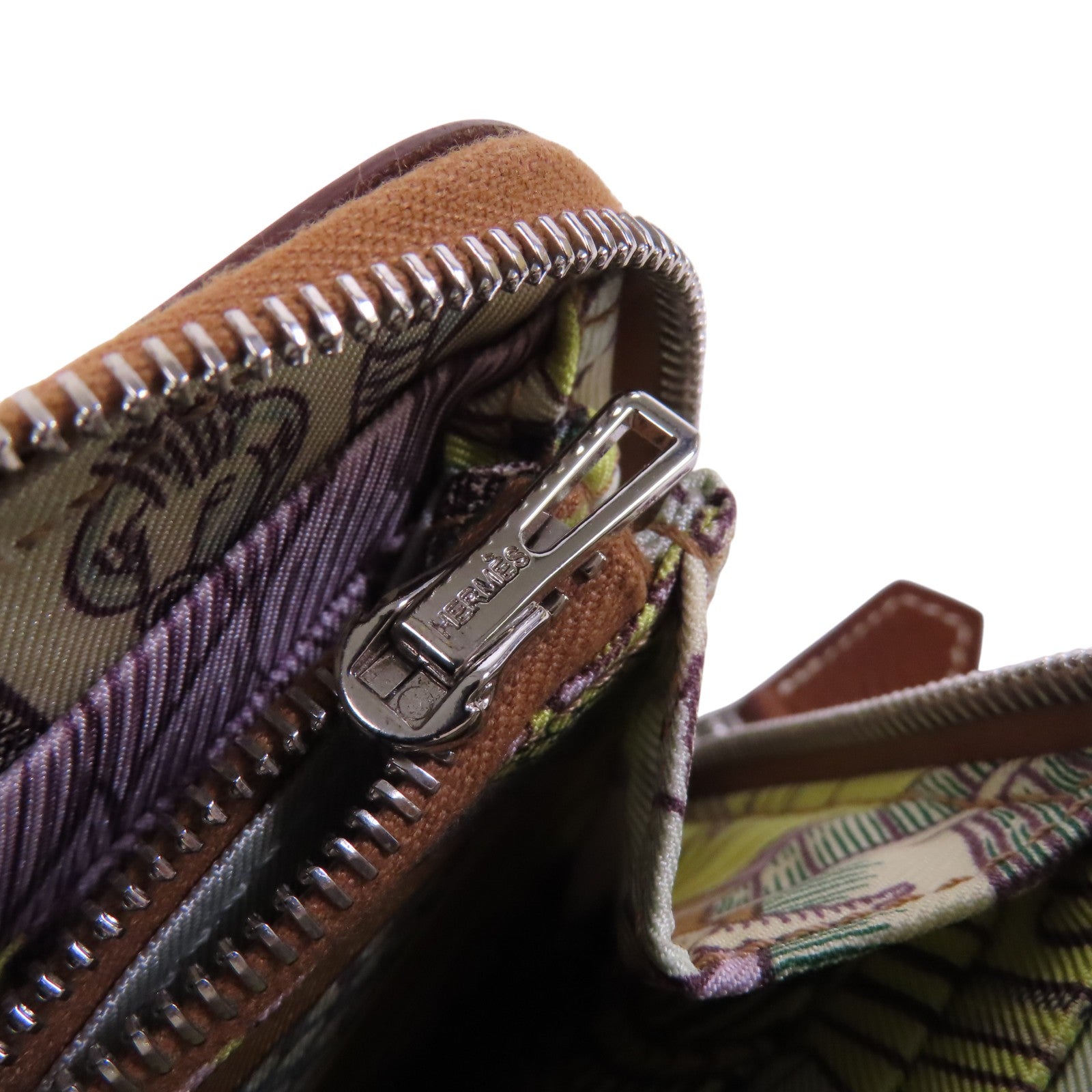 HERMES Evercolor皮革Silk In Compact Wallet銀扣拉鏈短錢包