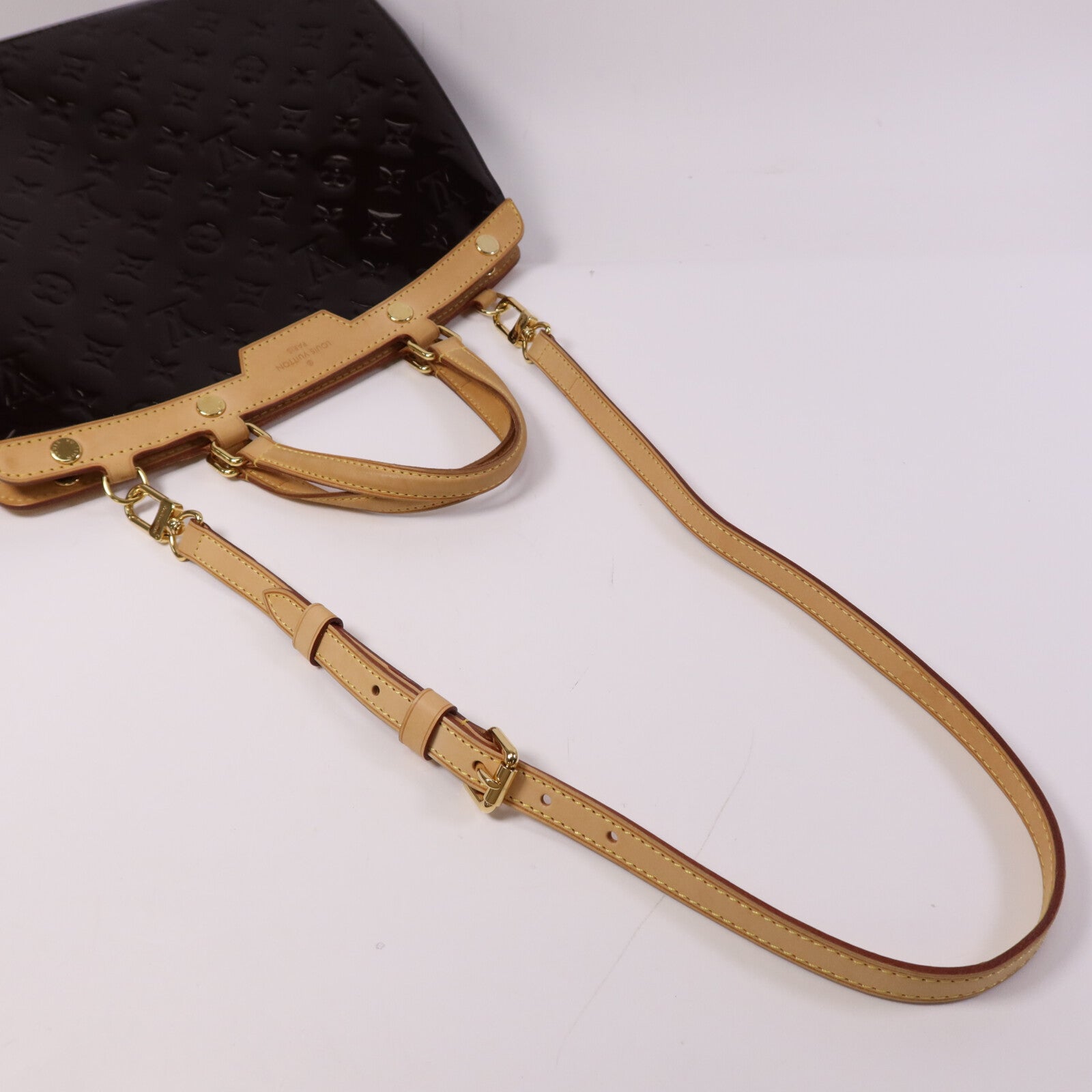 LOUIS VUITTON Monogram Vernis Brea MM金扣手挽肩背兩用袋