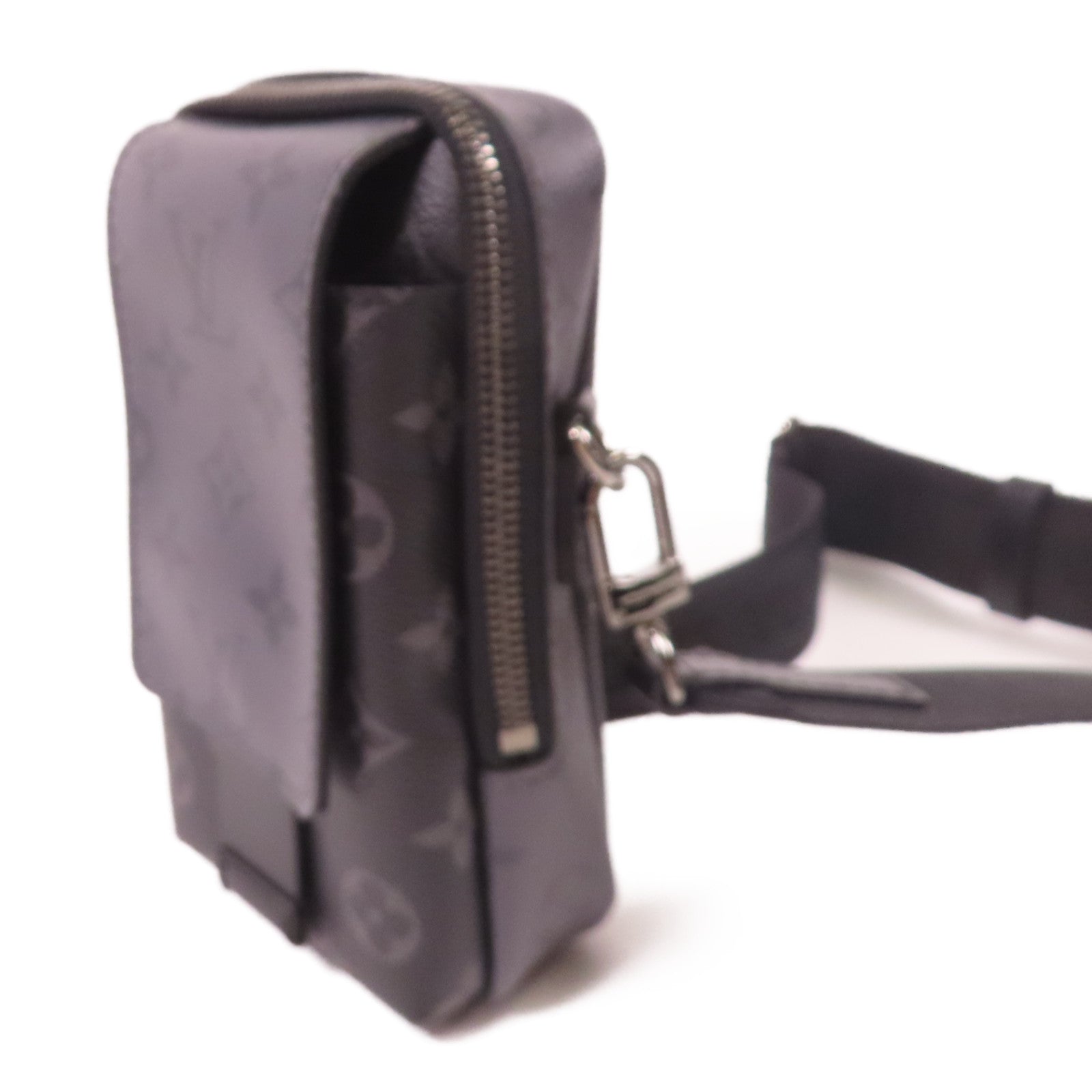 LOUIS VUITTON Monogram Eclipse Reverse Double Phone Pouch NM銀扣肩背袋