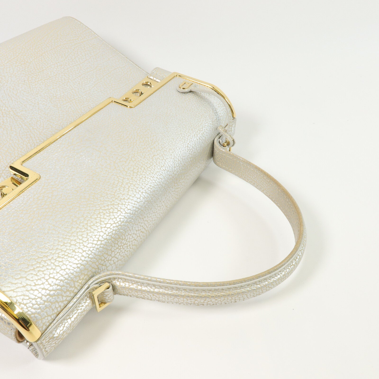 Delvaux 牛皮皮革Tempete MM手挽袋