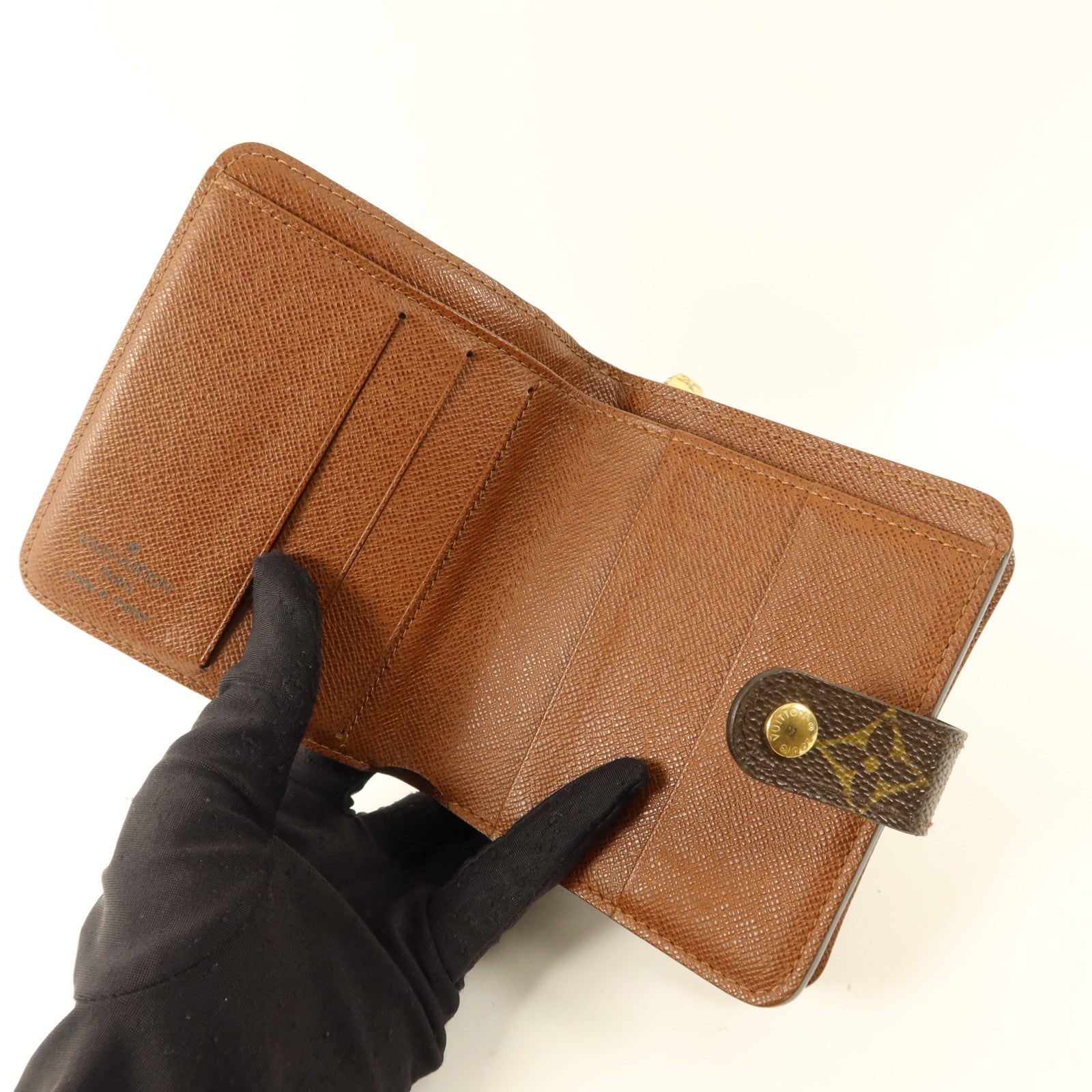 LOUIS VUITTON Monogram Compact Zipper Wallet金扣錢包