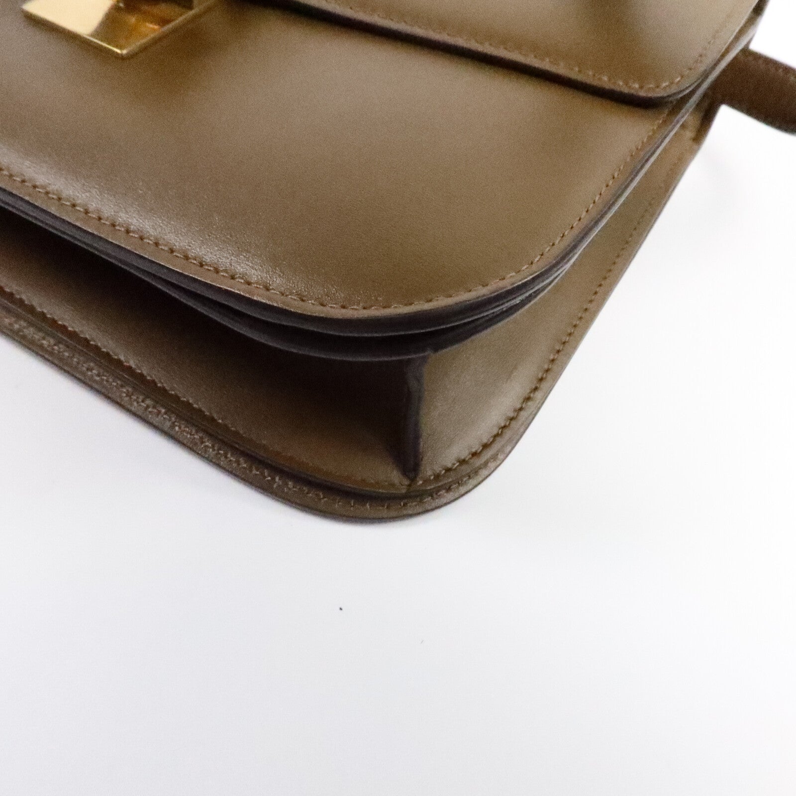 CELINE 牛皮皮革Classic Box Medium肩背袋