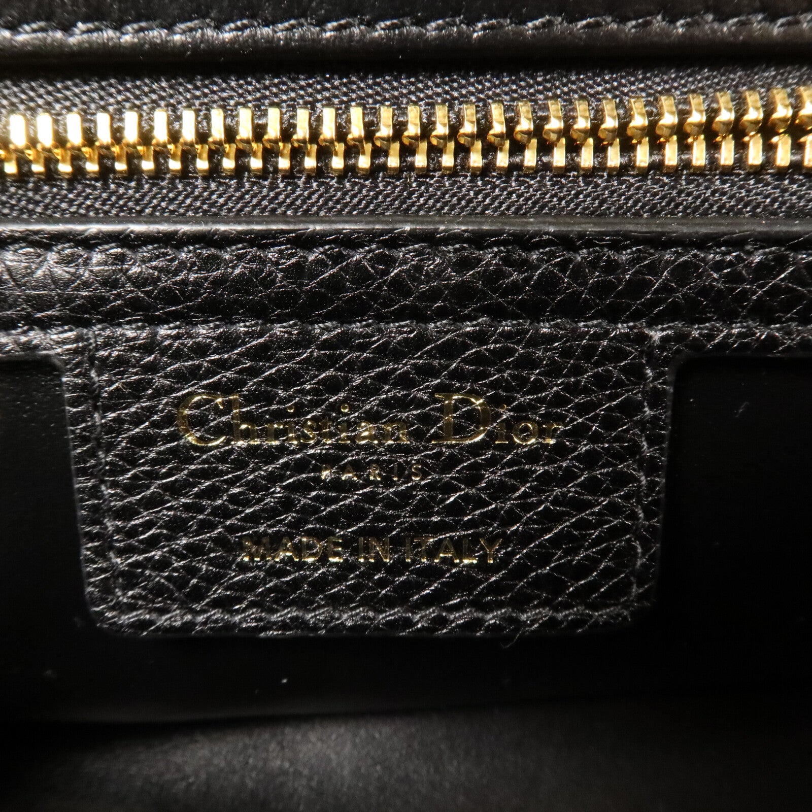 Dior 牛皮皮革Caro Small鏈帶肩背袋