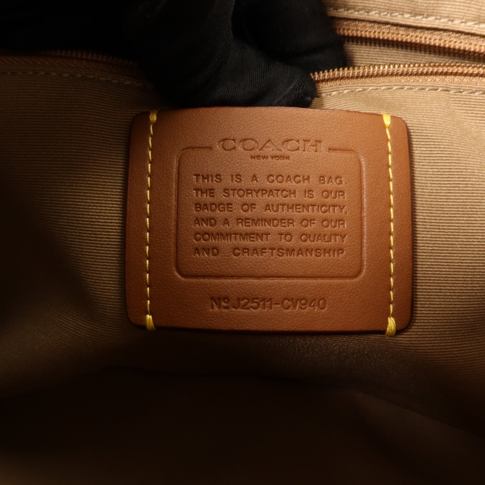 COACH 塗層帆布Teri Hobo Bag肩背袋