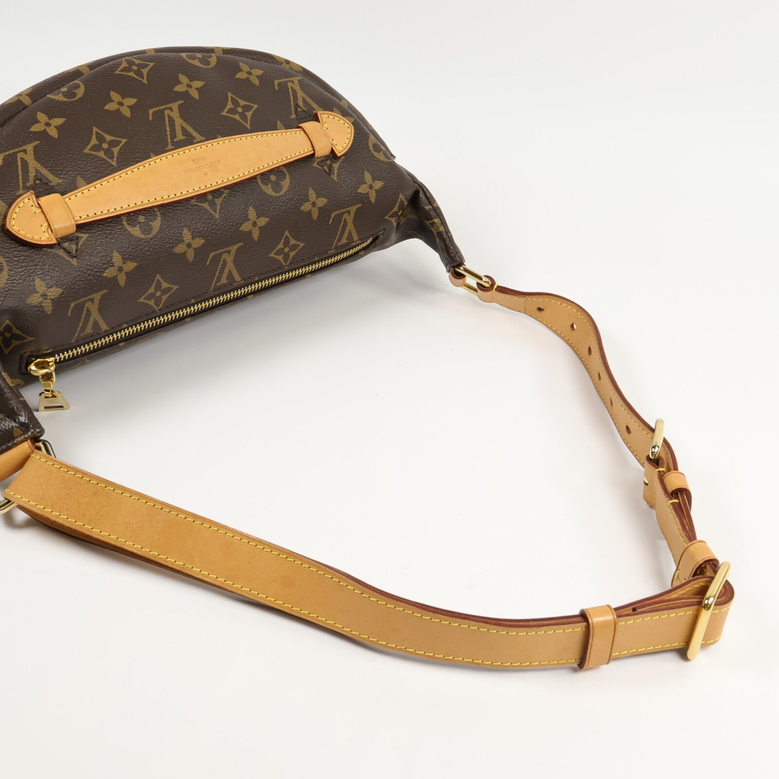 LOUIS VUITTON Monogram Bum Bag腰包