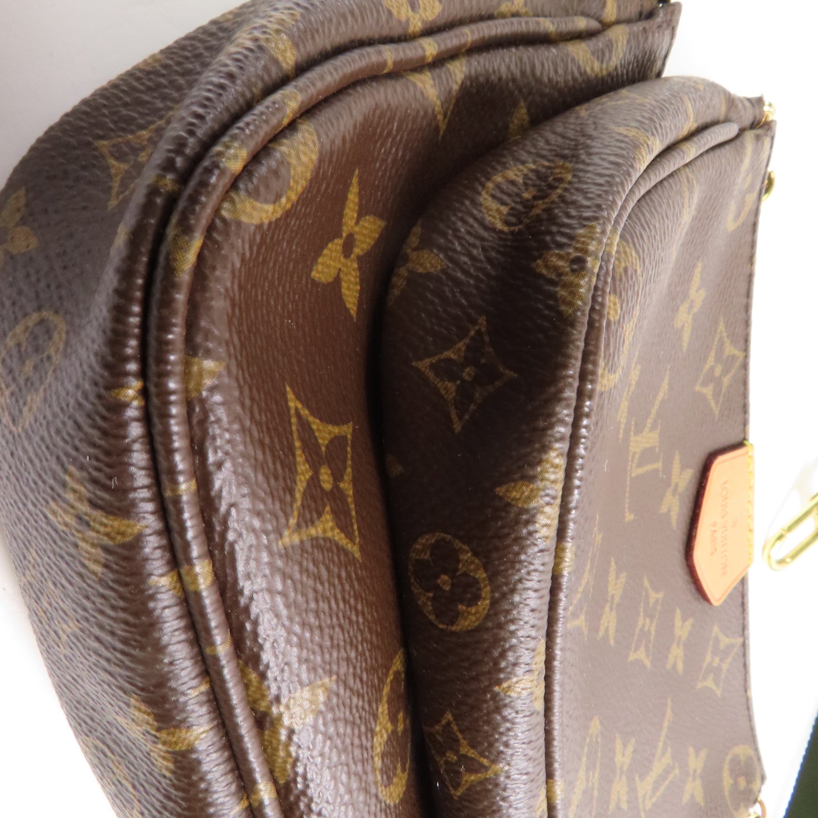 LOUIS VUITTON Monogram Multi Pochette Accessories金扣肩背袋