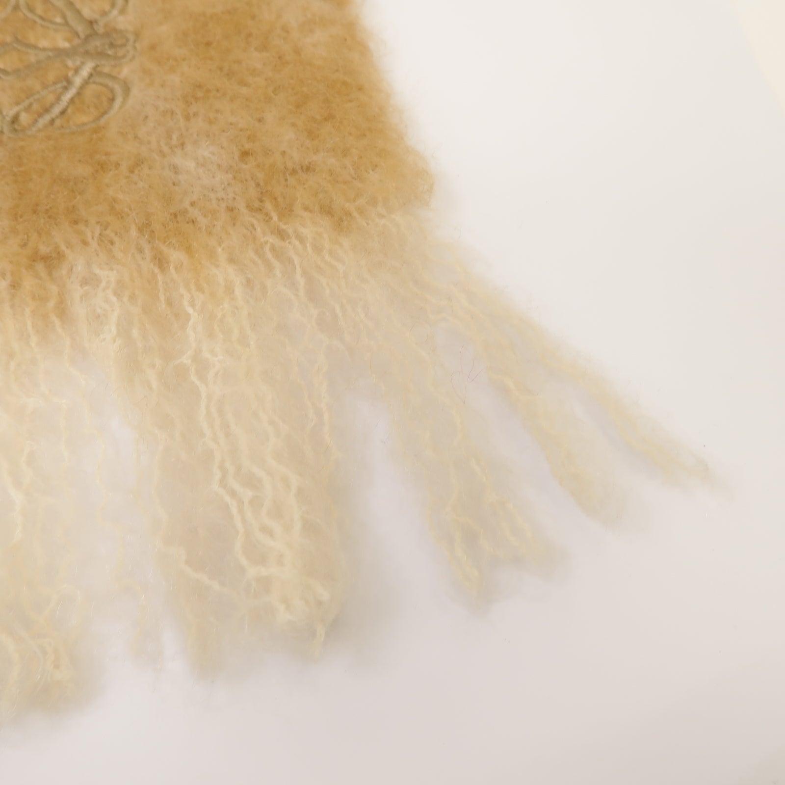 LOEWE 【激減優惠】Mohair Muffler圍巾米色