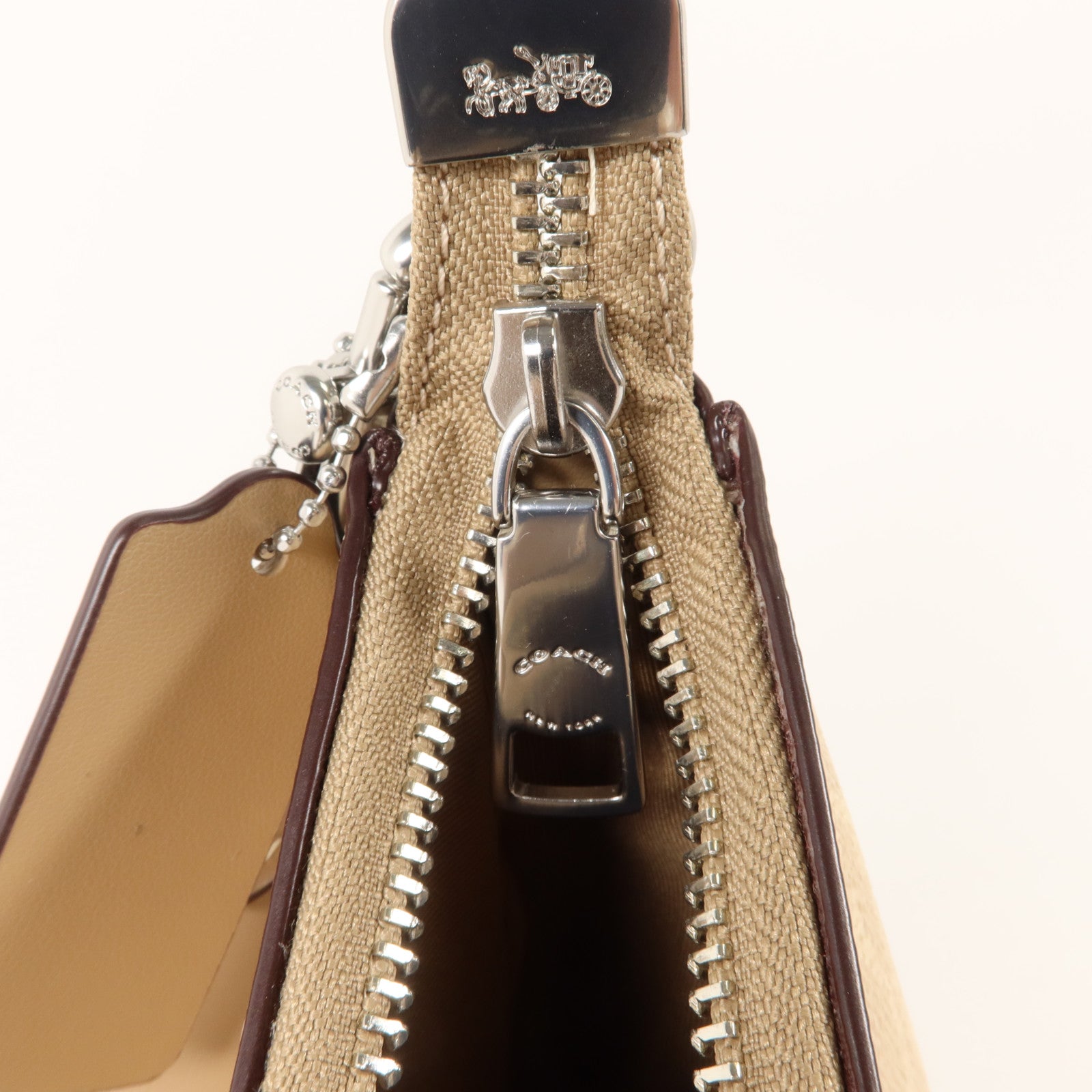COACH 塗層帆布Teri Hobo Bag肩背袋
