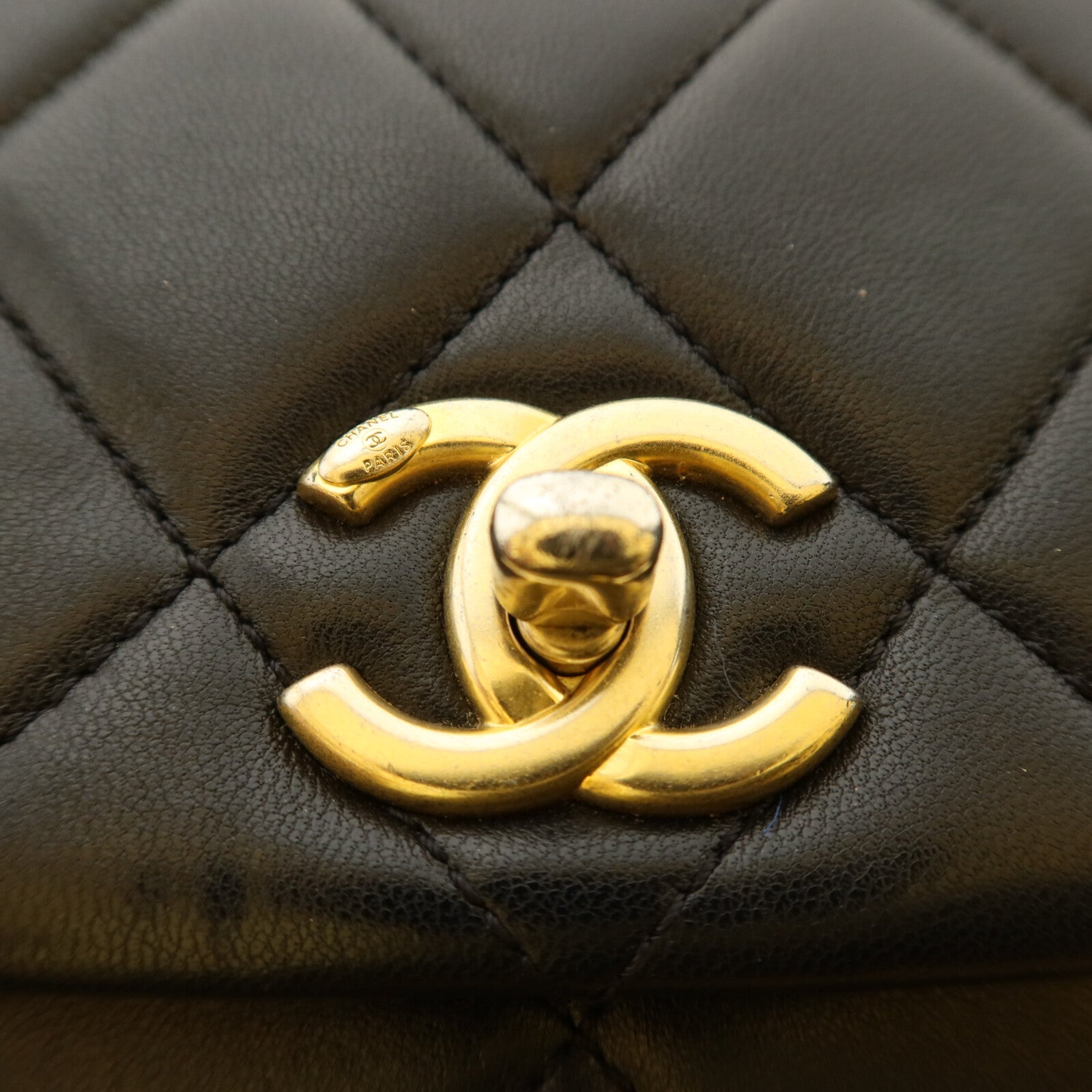 CHANEL 羊皮皮革Chain Shoulder鏈帶肩背袋