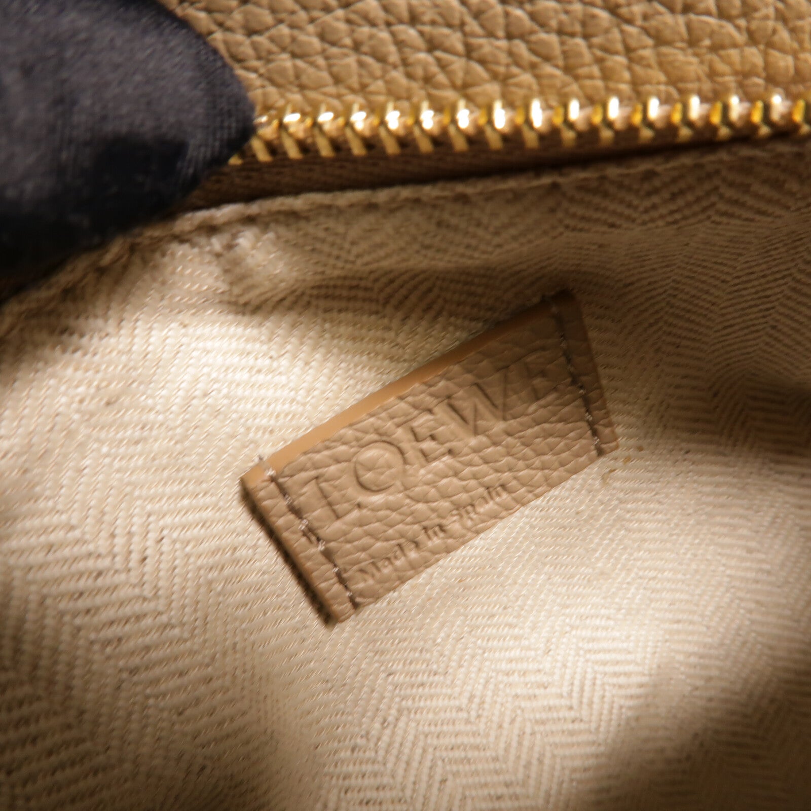 LOEWE 牛皮皮革Puzzle Edge Small手挽肩背兩用袋