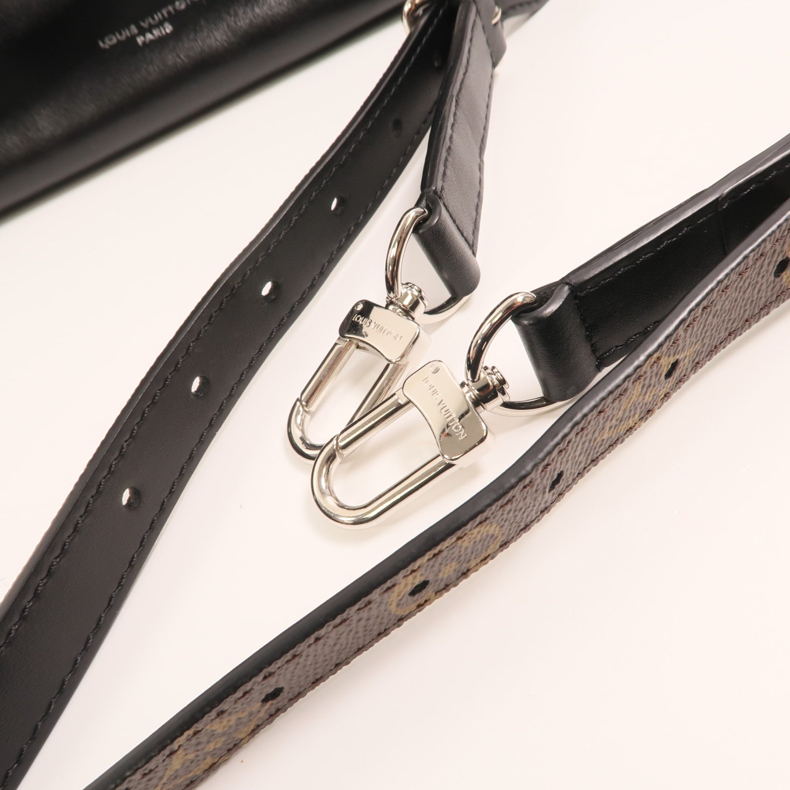 LOUIS VUITTON 牛皮皮革CarryAll Cargo Vibe PM銀扣手挽肩背兩用袋