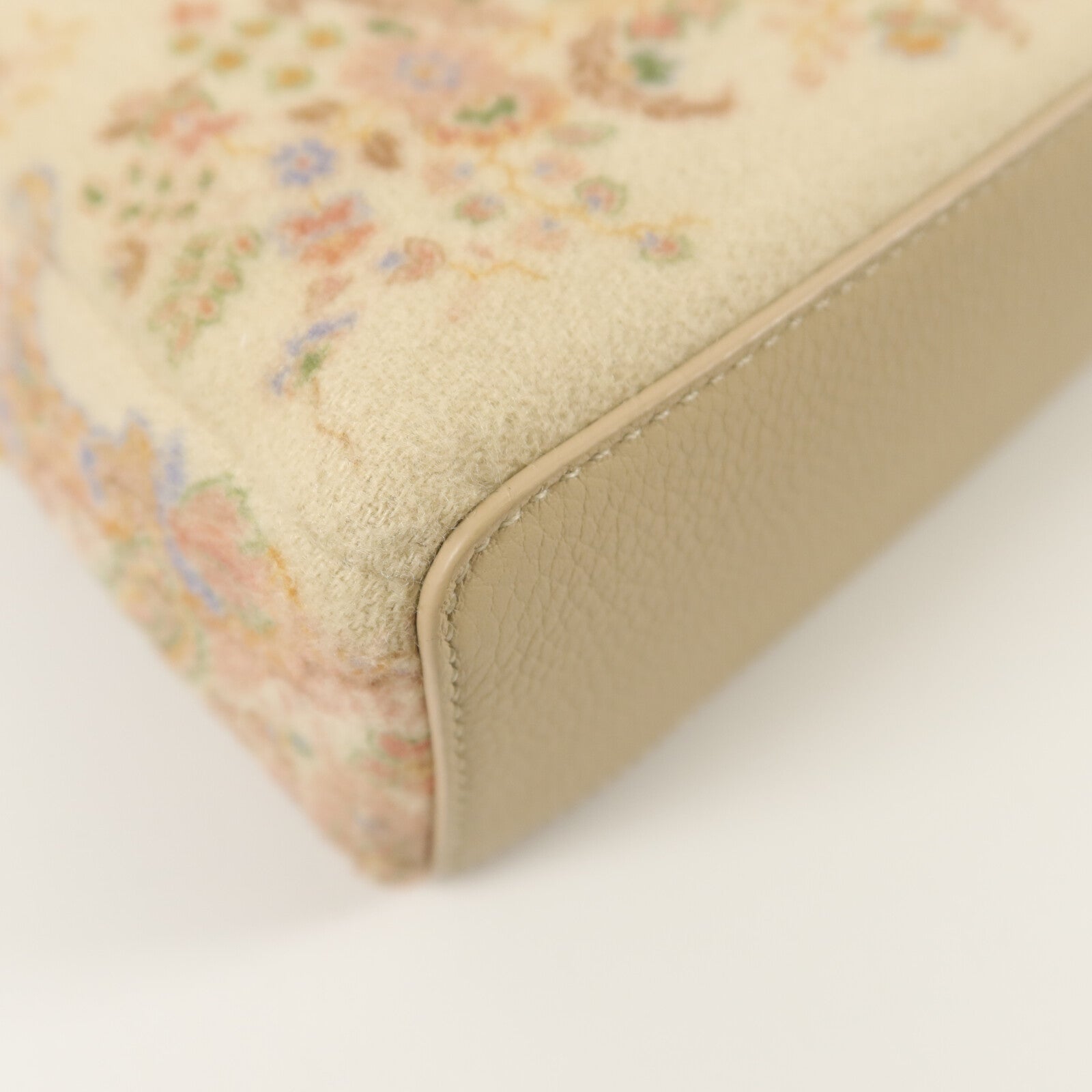 Loro Piana 牛皮皮革/羊絨Extra Pocket L19肩背袋