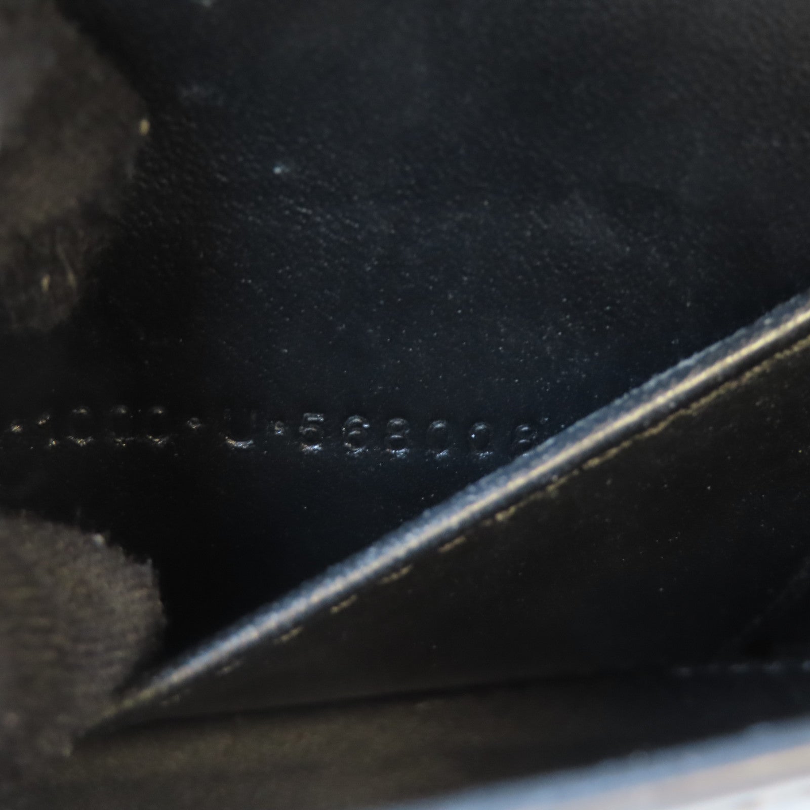 BALENCIAGA 皮革Hourglass金扣鏈帶肩背袋黑色