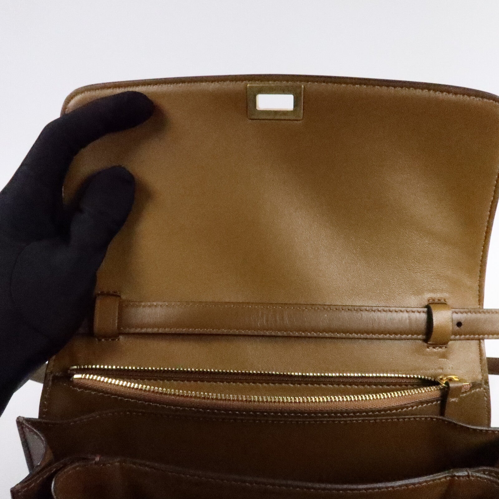 CELINE 牛皮皮革Classic Box Medium肩背袋