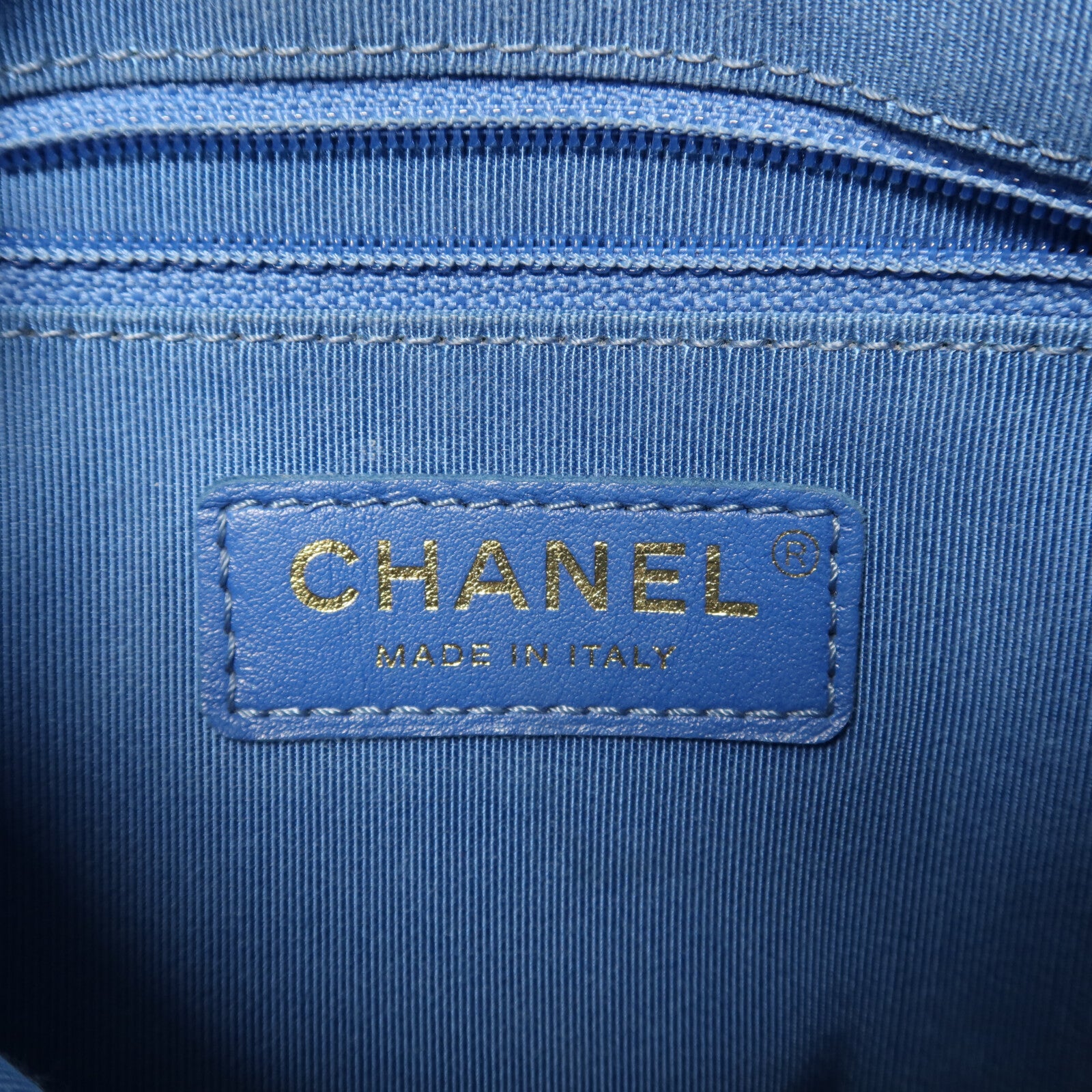 CHANEL 【激減優惠】牛皮皮革Backpack金扣鏈帶背包