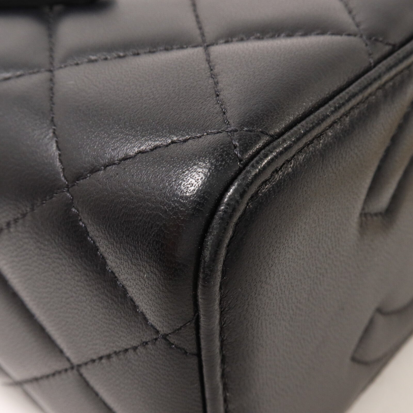 CHANEL 羊皮皮革Vanity Case鏈帶肩背袋