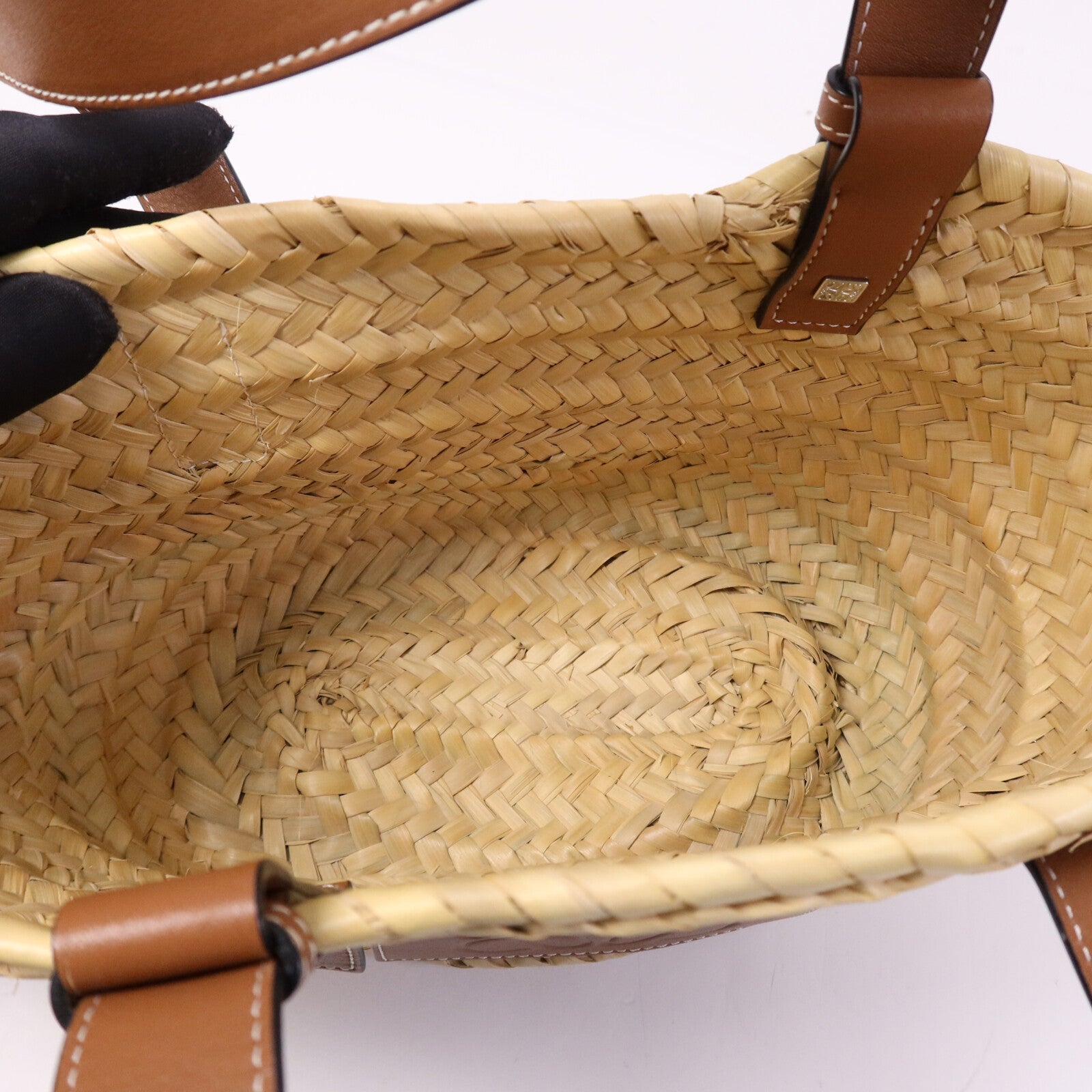 LOEWE 【激減優惠】牛皮皮革/藤料Basket Bag銀扣肩背袋
