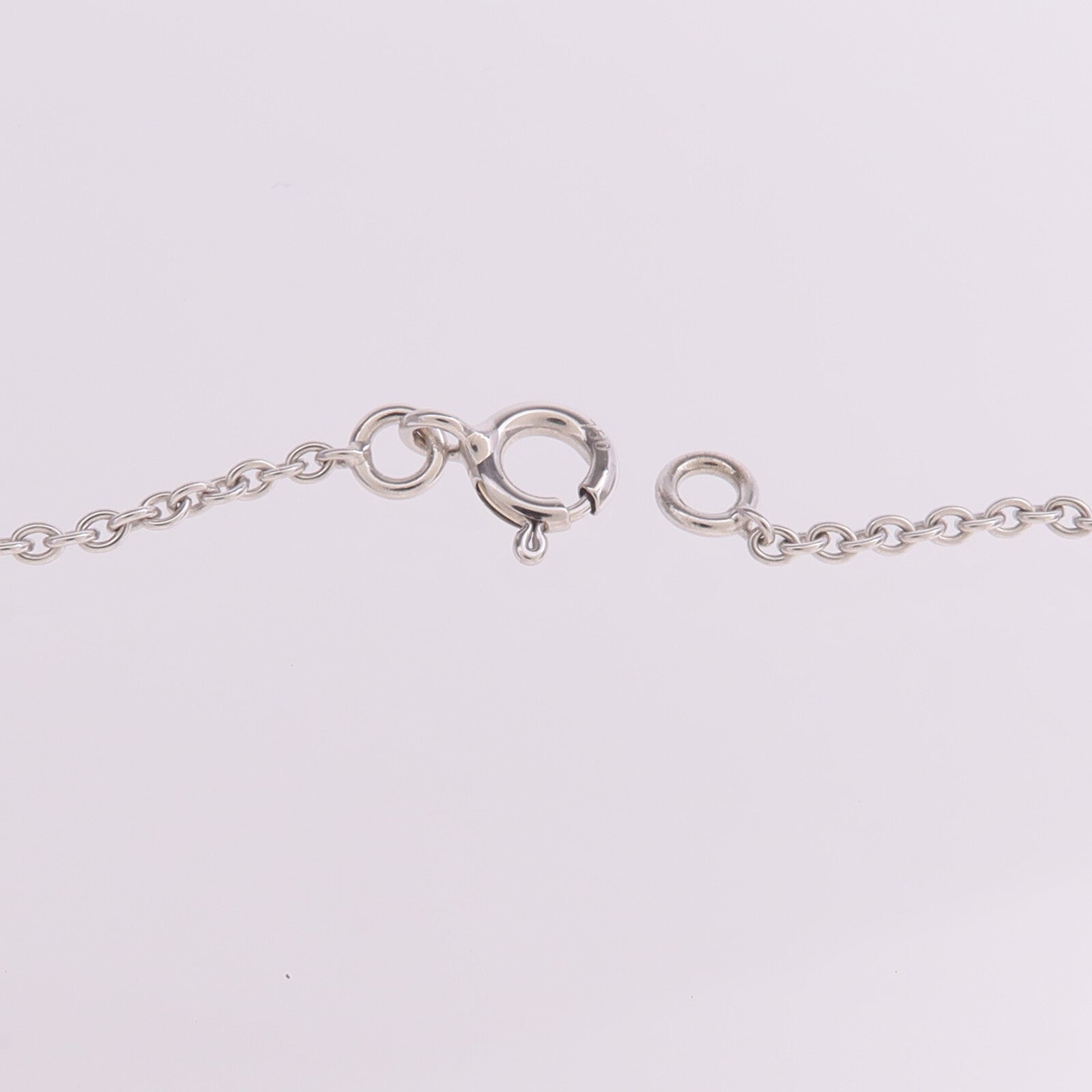 HERMES 18K白金Amulettes Constance Pendant鑽石項鍊
