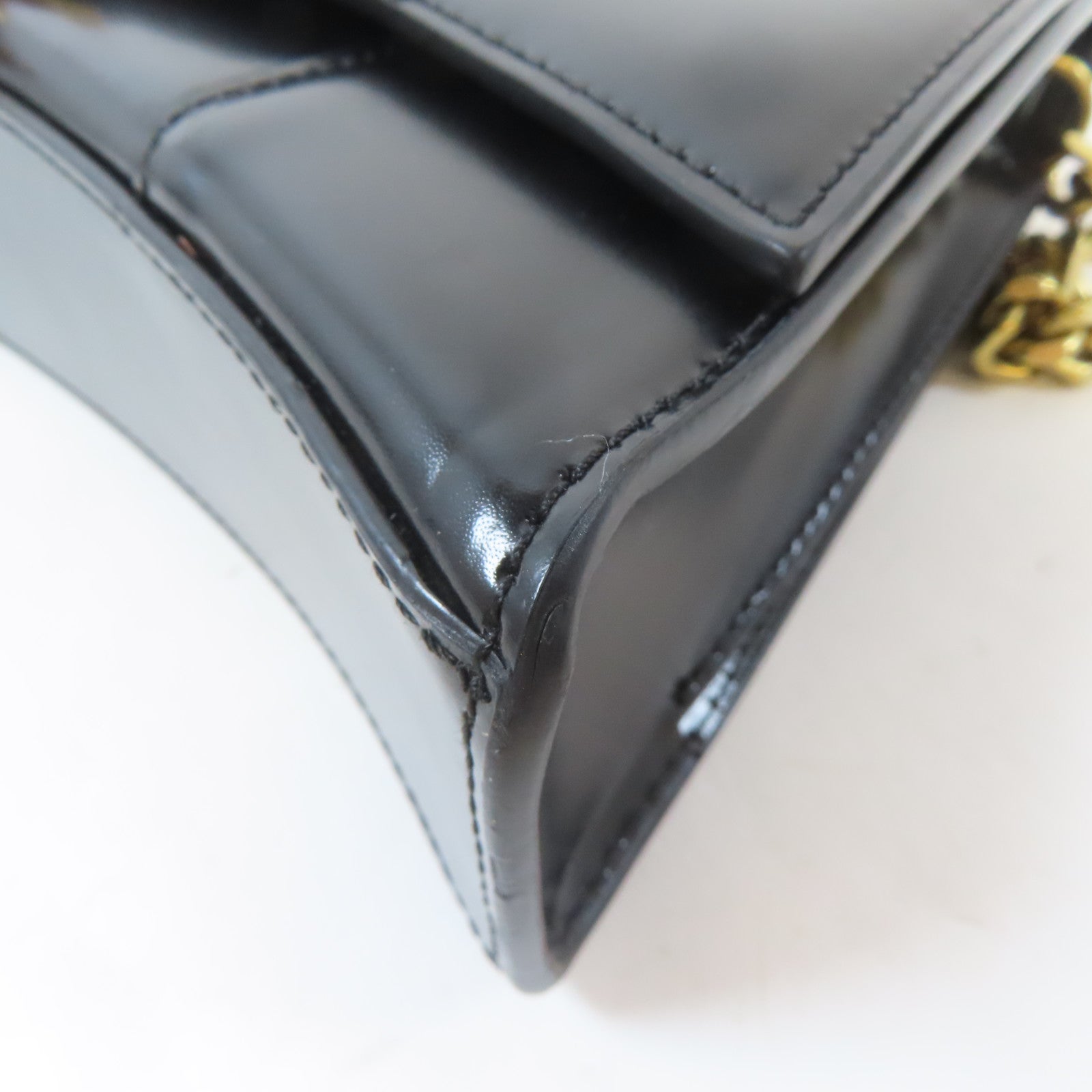 BALENCIAGA 皮革Hourglass金扣鏈帶肩背袋黑色