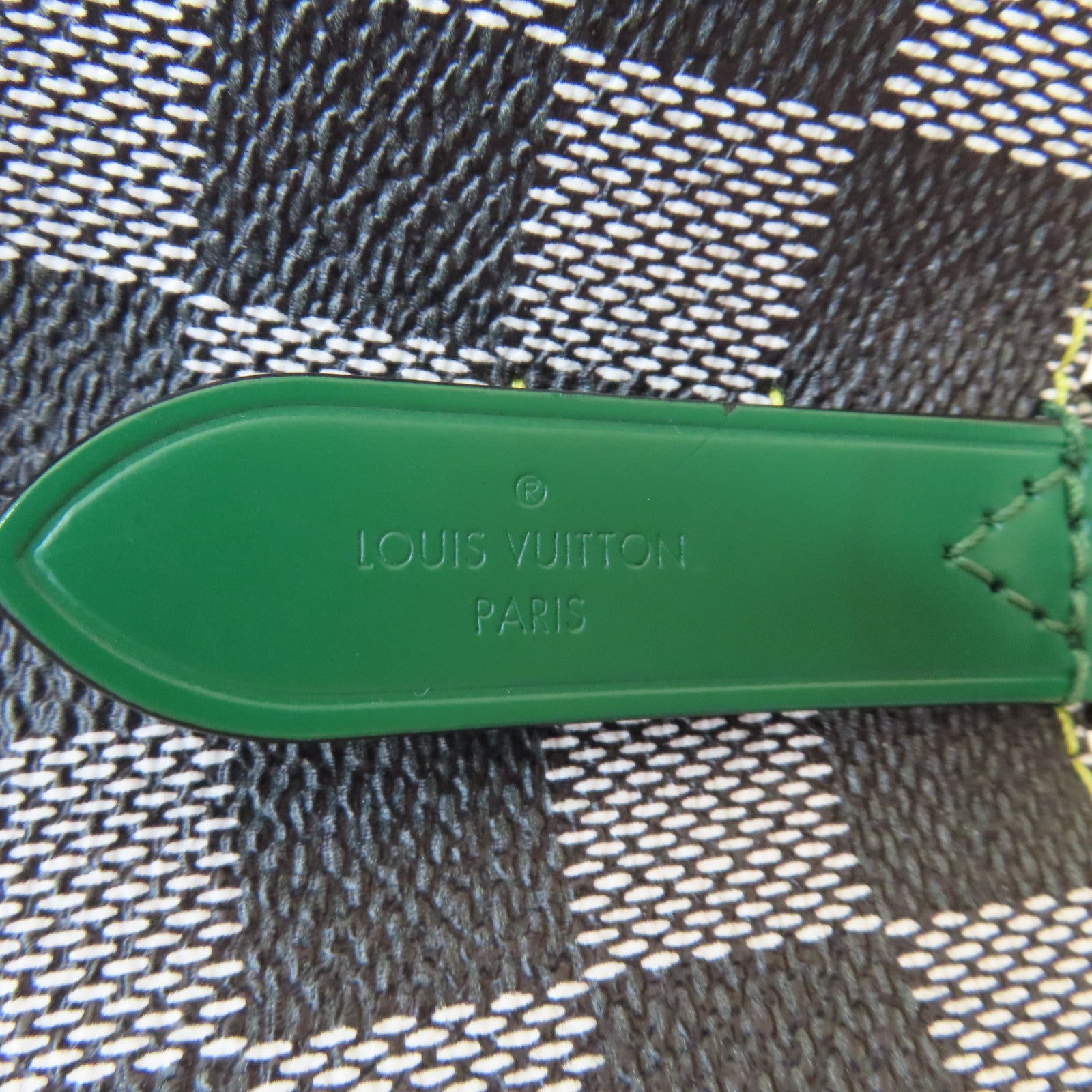 LOUIS VUITTON Damier NéoNoé MM銀扣肩背袋黑色/白色/藍色
