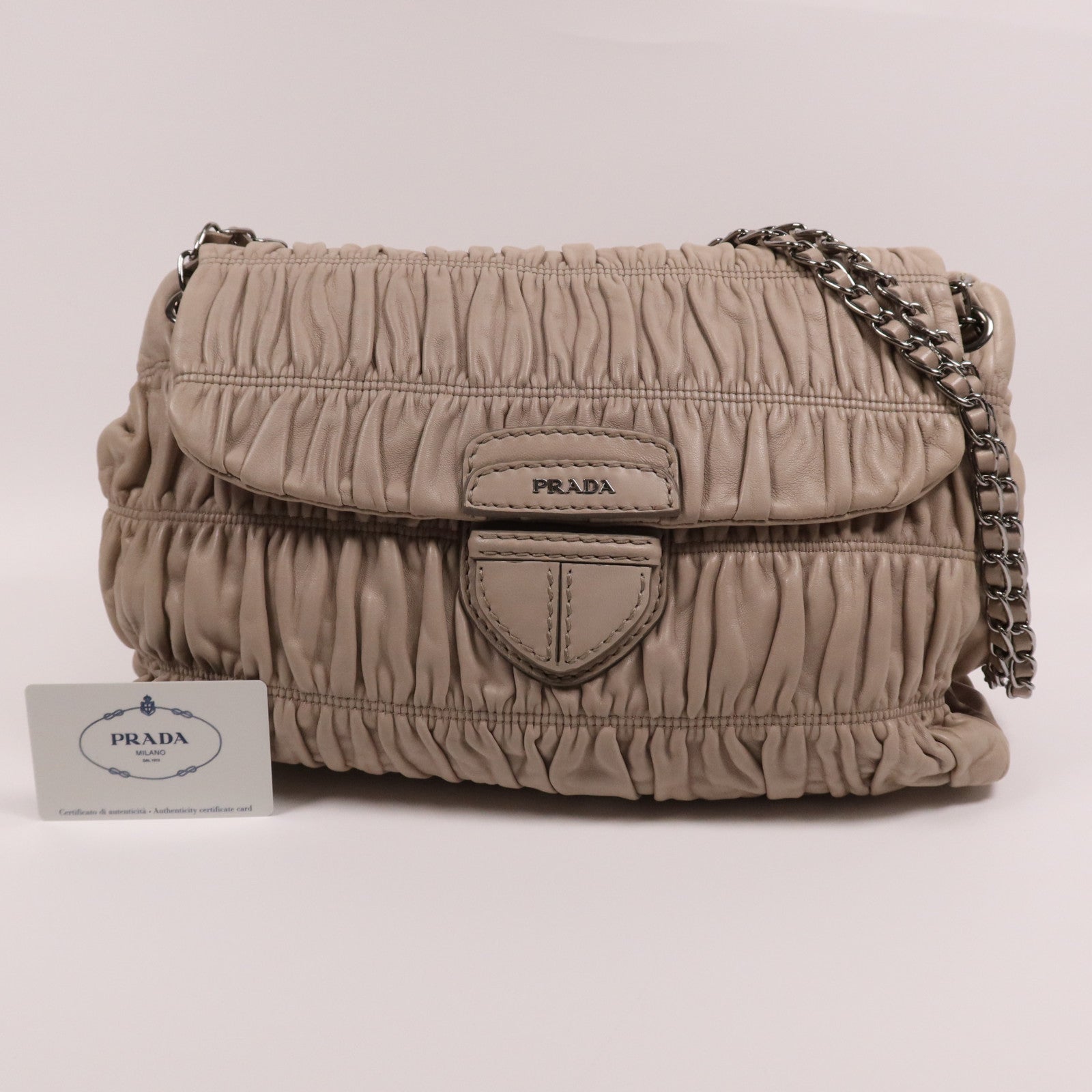 PRADA 牛皮皮革Shoulder Bag銀扣鏈帶肩背袋