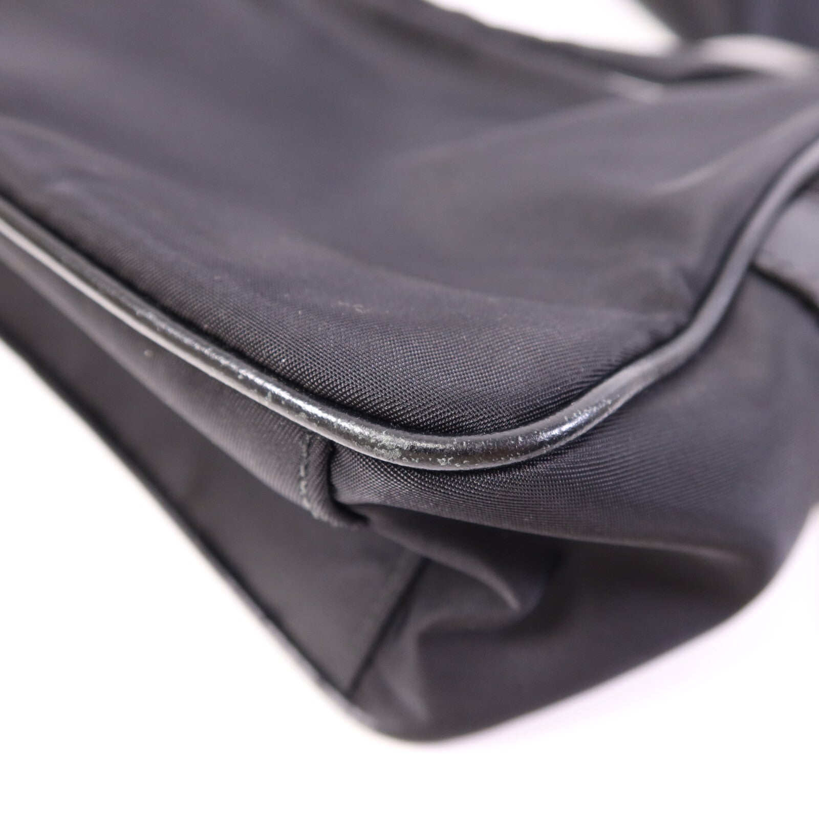 PRADA 尼龍Shoulder Bag金扣肩背袋