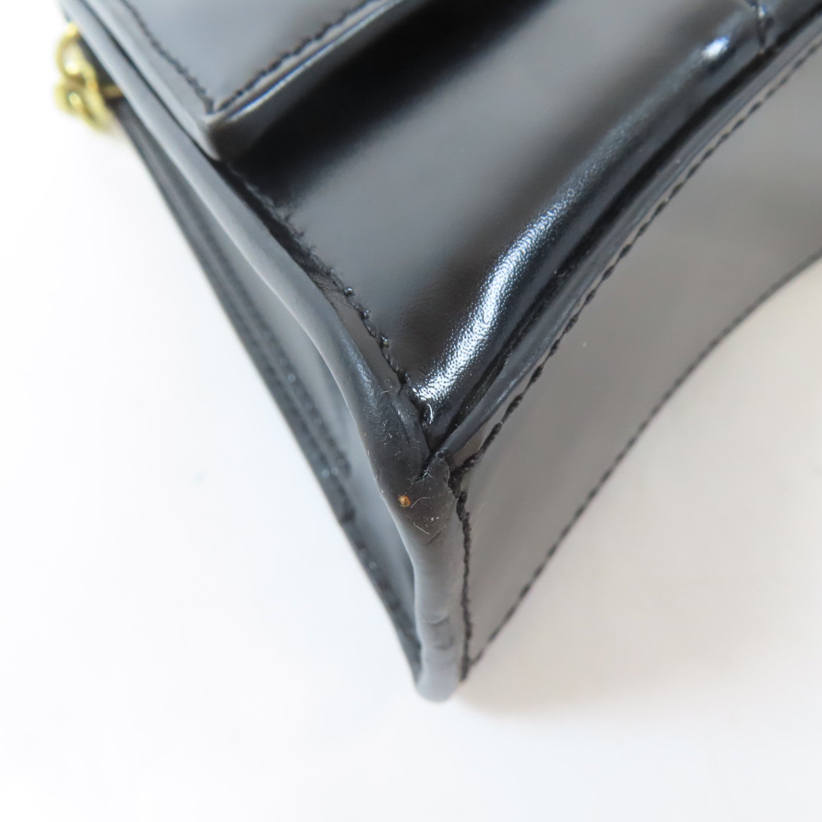 BALENCIAGA 皮革Hourglass金扣鏈帶肩背袋黑色