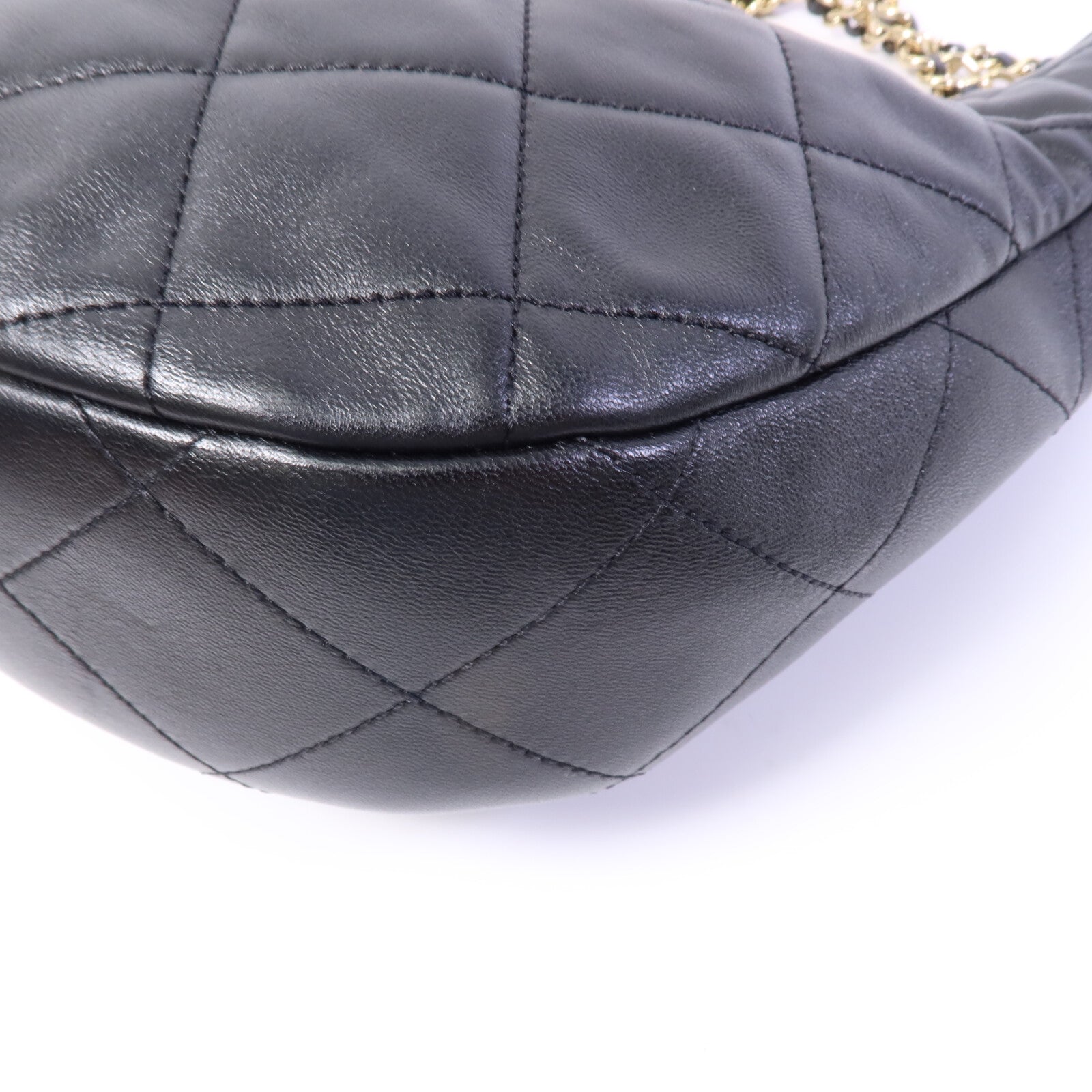 CHANEL 羊皮皮革22P Hobo肩背袋