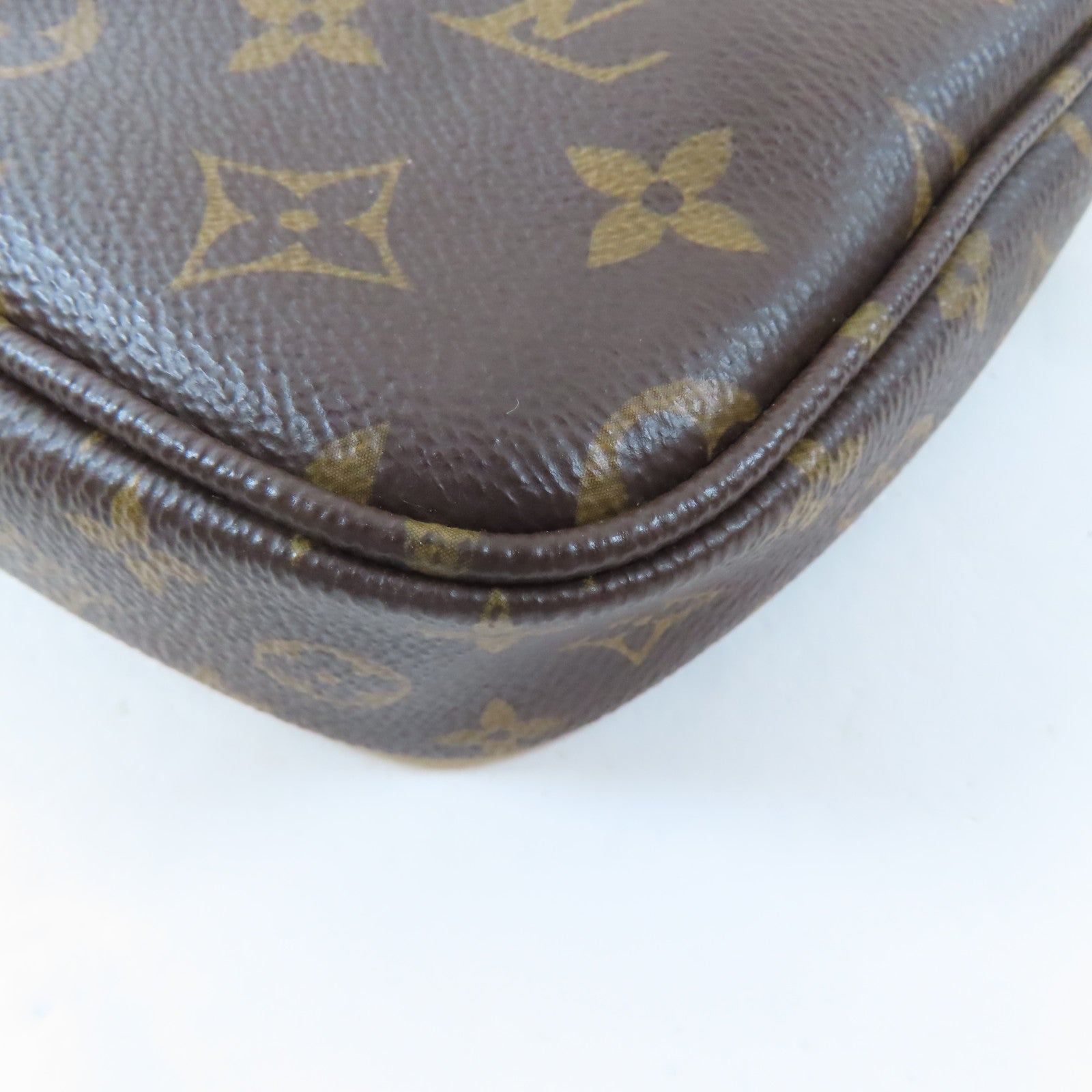 LOUIS VUITTON LV GHW Multi Pochette Accessoires 2 Way Bag M44813 Monogram Brown