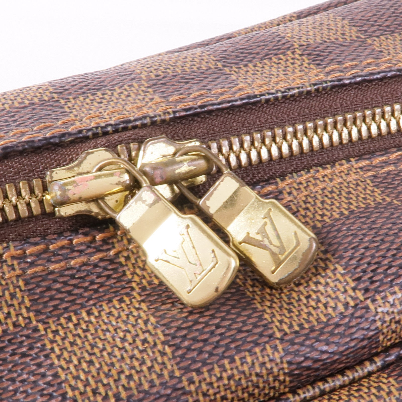 LOUIS VUITTON Damier Naviglio金扣肩背袋
